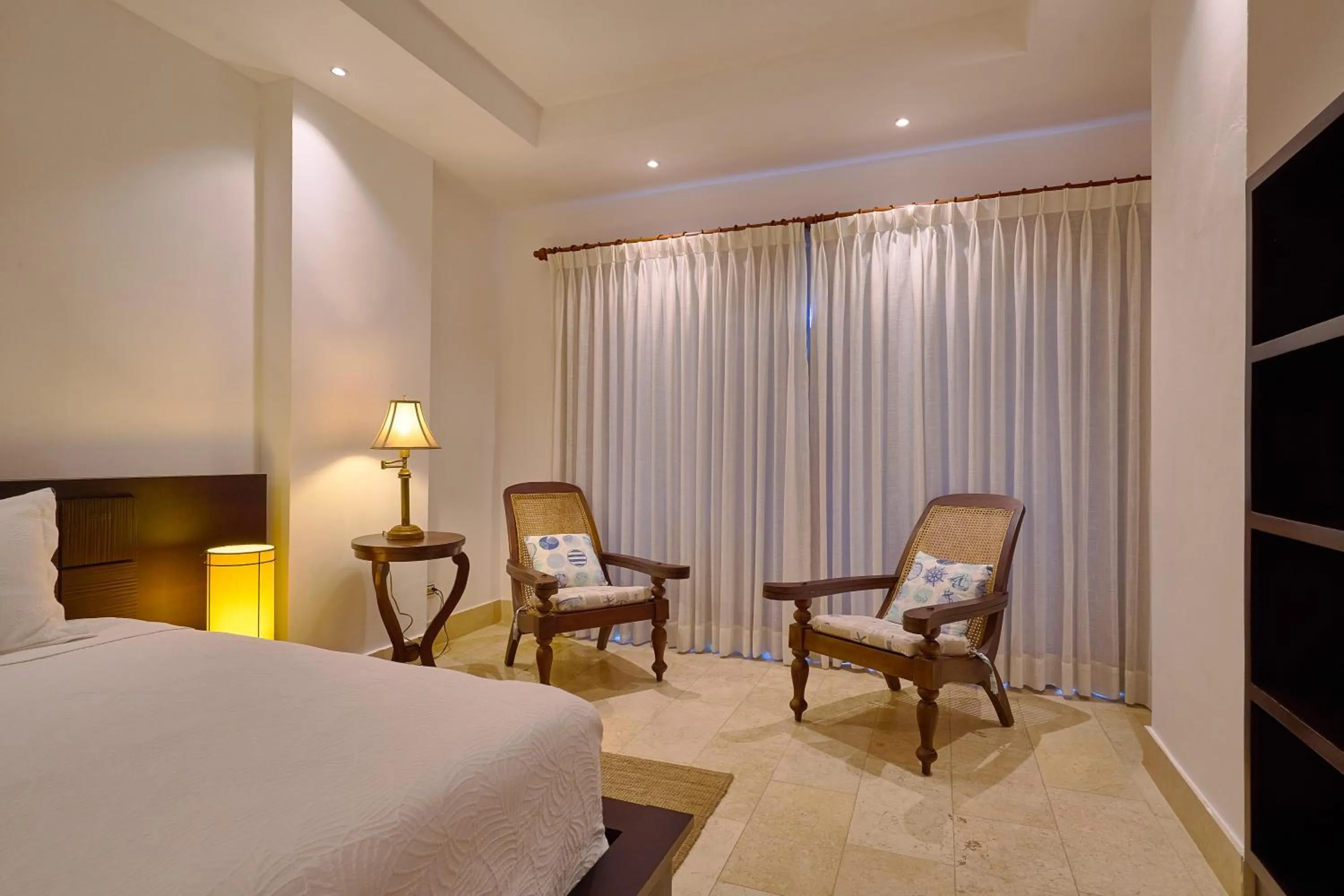 Property building, Bed in Perfect Beach Condo Cap Cana Marina, Punta Cana