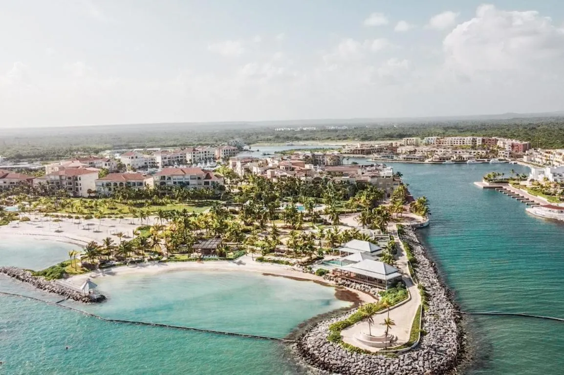 Property building in Perfect Beach Condo Cap Cana Marina, Punta Cana