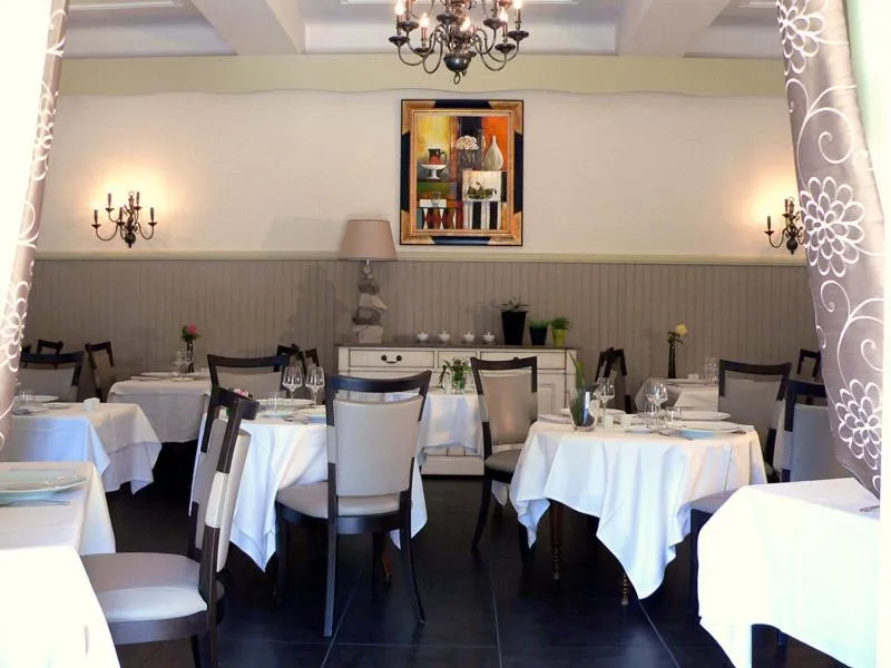 Business facilities in Logis Hotel Restaurant Nougier