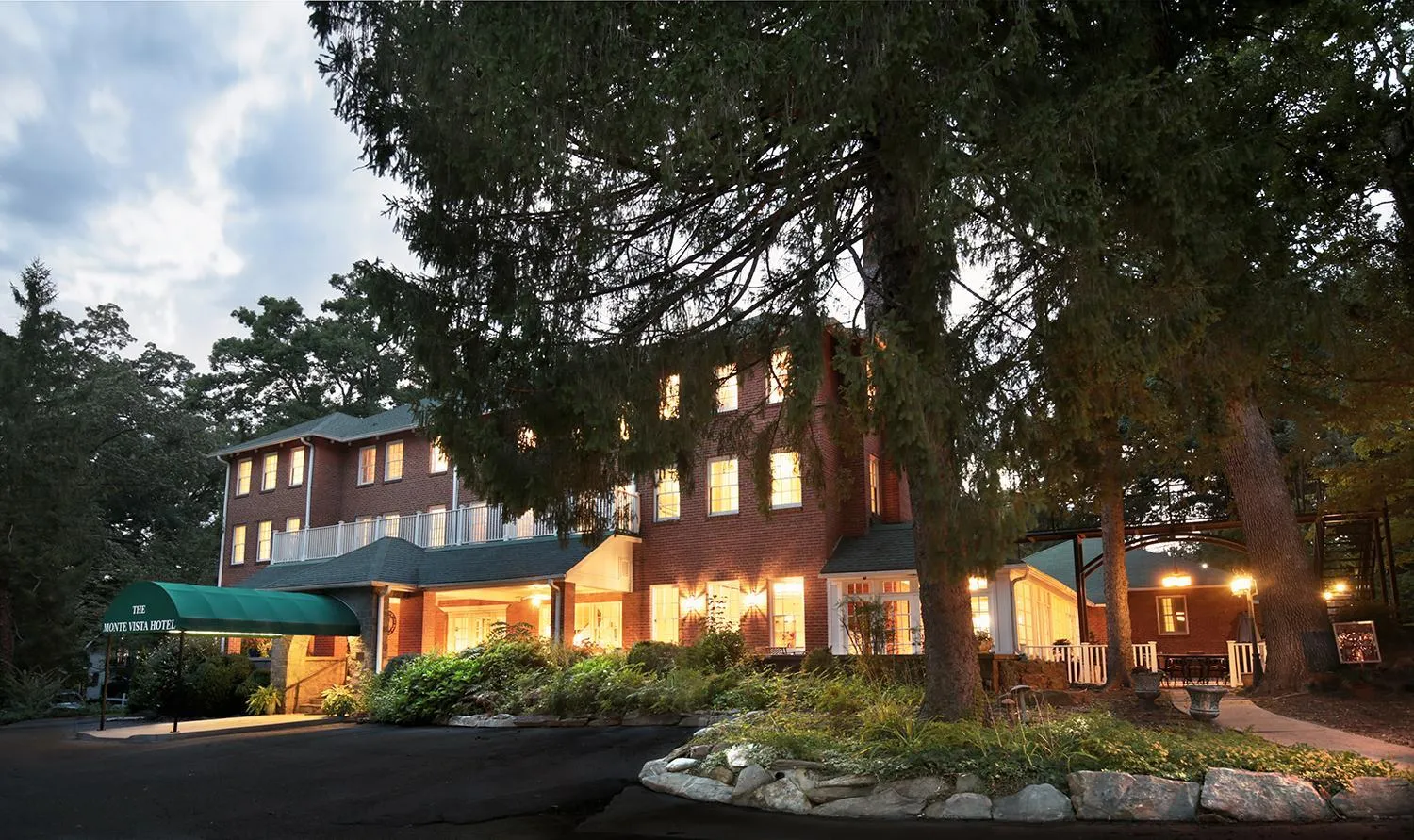 Property building in The Monte Vista Hotel