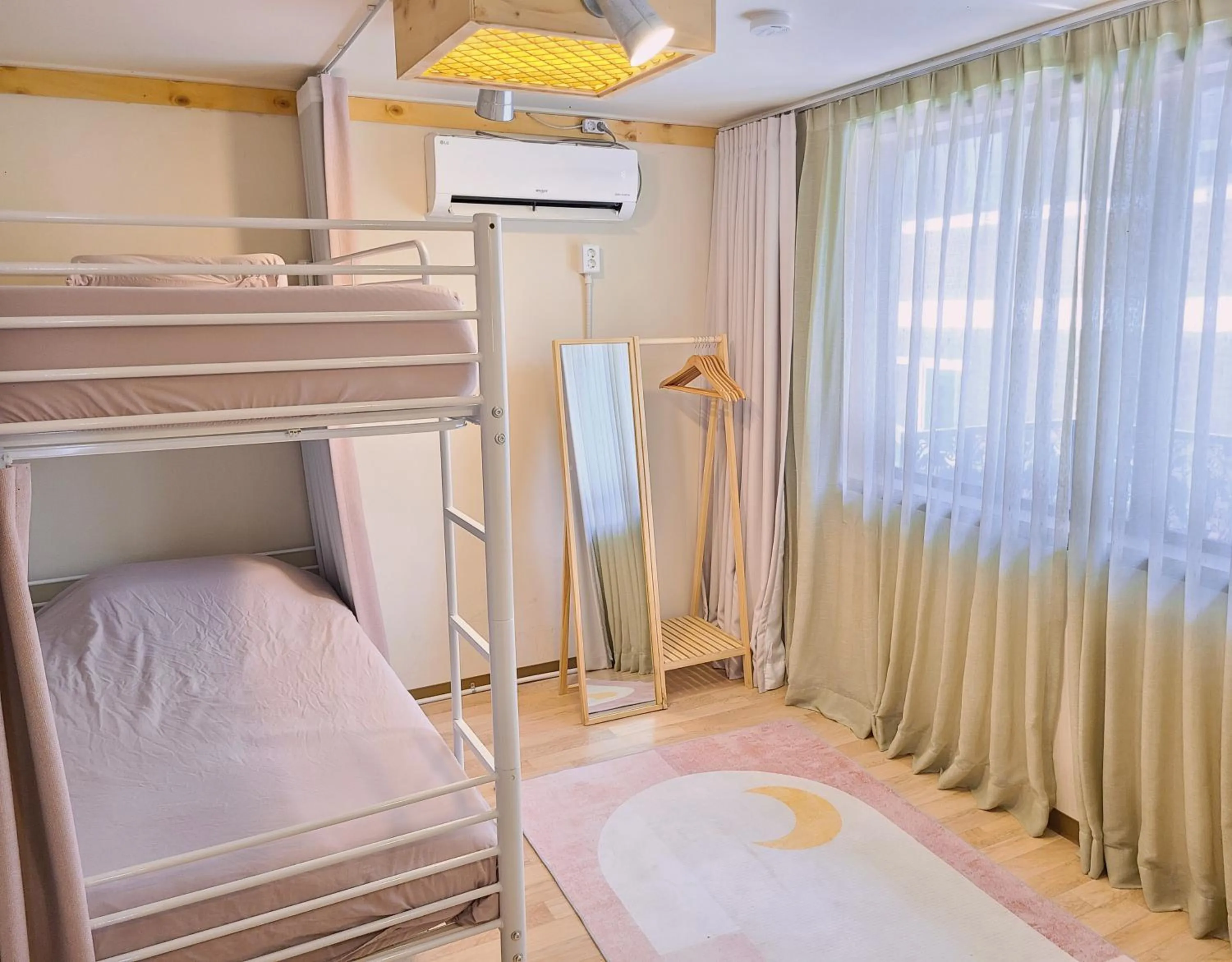 Bed in Batwo Stay - For foreigners only