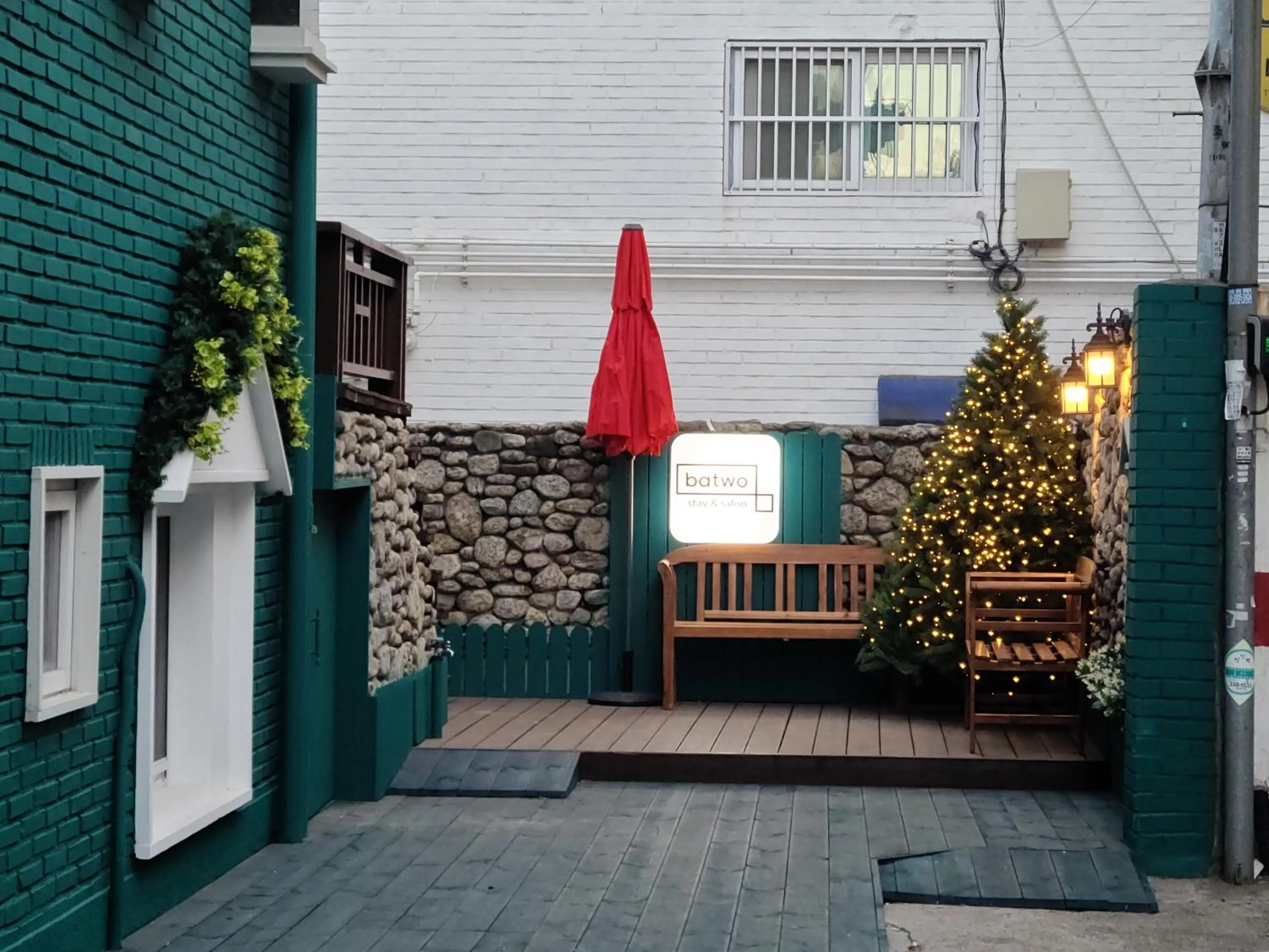 Patio in Batwo Stay - For foreigners only