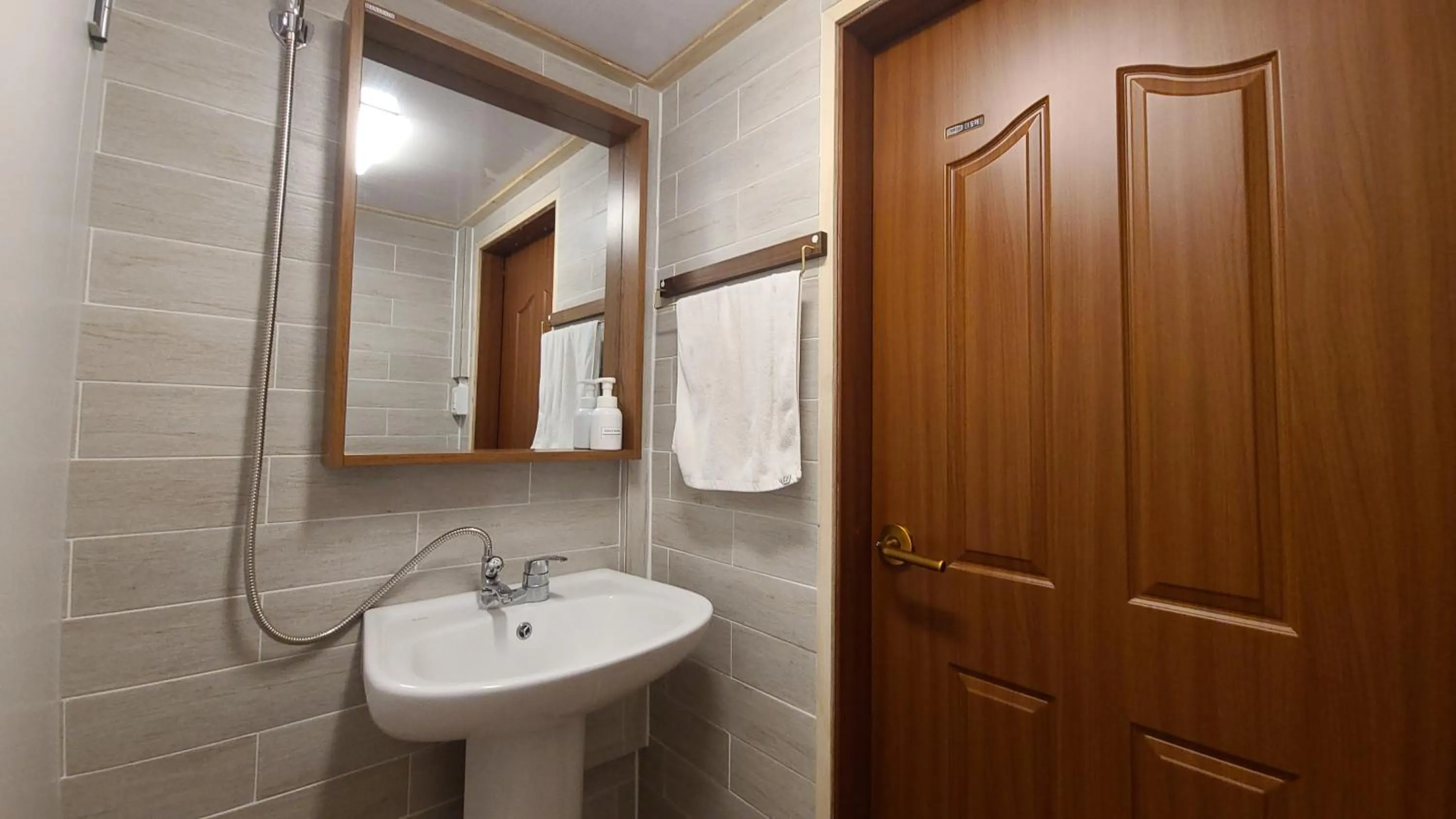 Toilet in Batwo Stay - For foreigners only