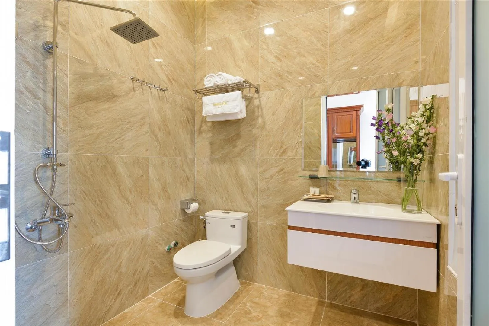 Bathroom in Paradise Cu Chi Hotel