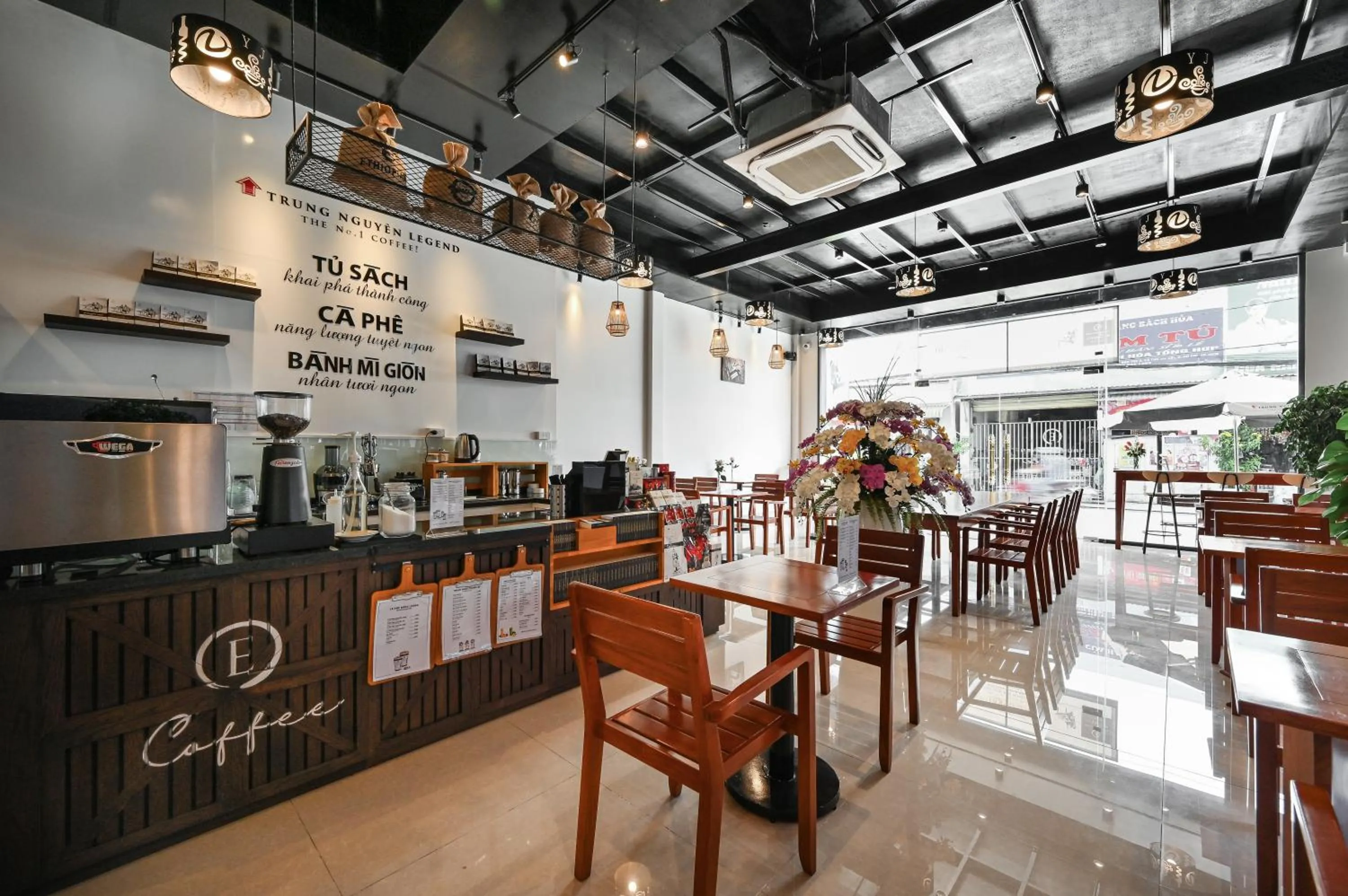 Restaurant/places to eat in Paradise Cu Chi Hotel