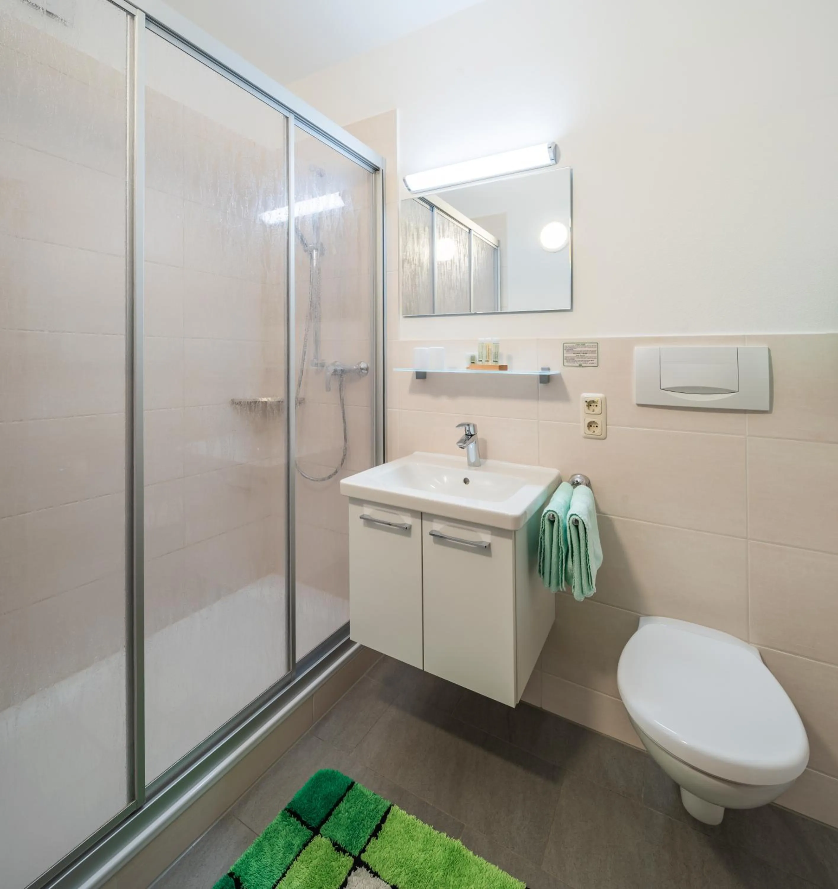 Bathroom in Hotel-Pension-Ostler