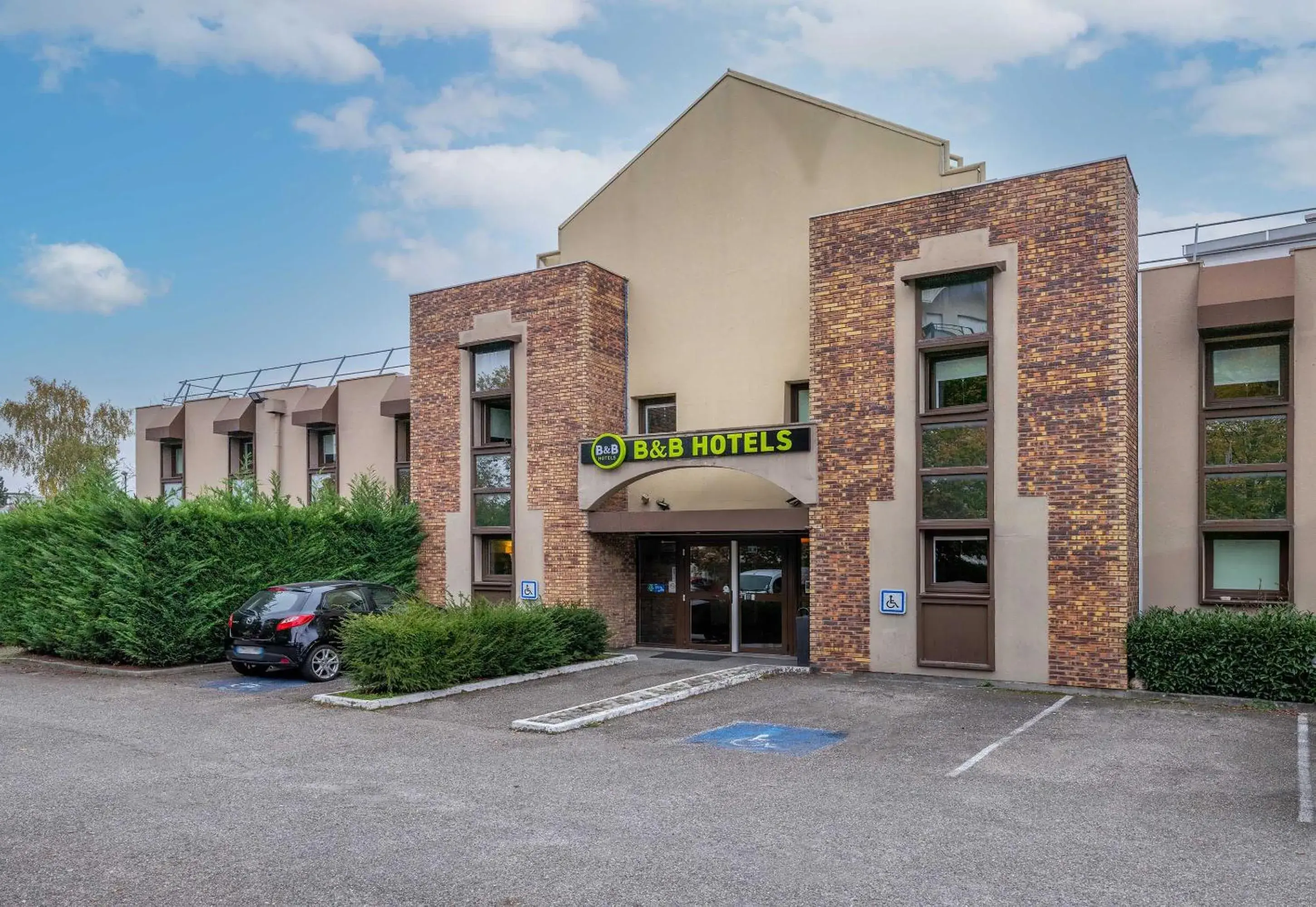 Property building in B&B HOTEL Annemasse Est Property building in B&B HOTEL Annemasse Est