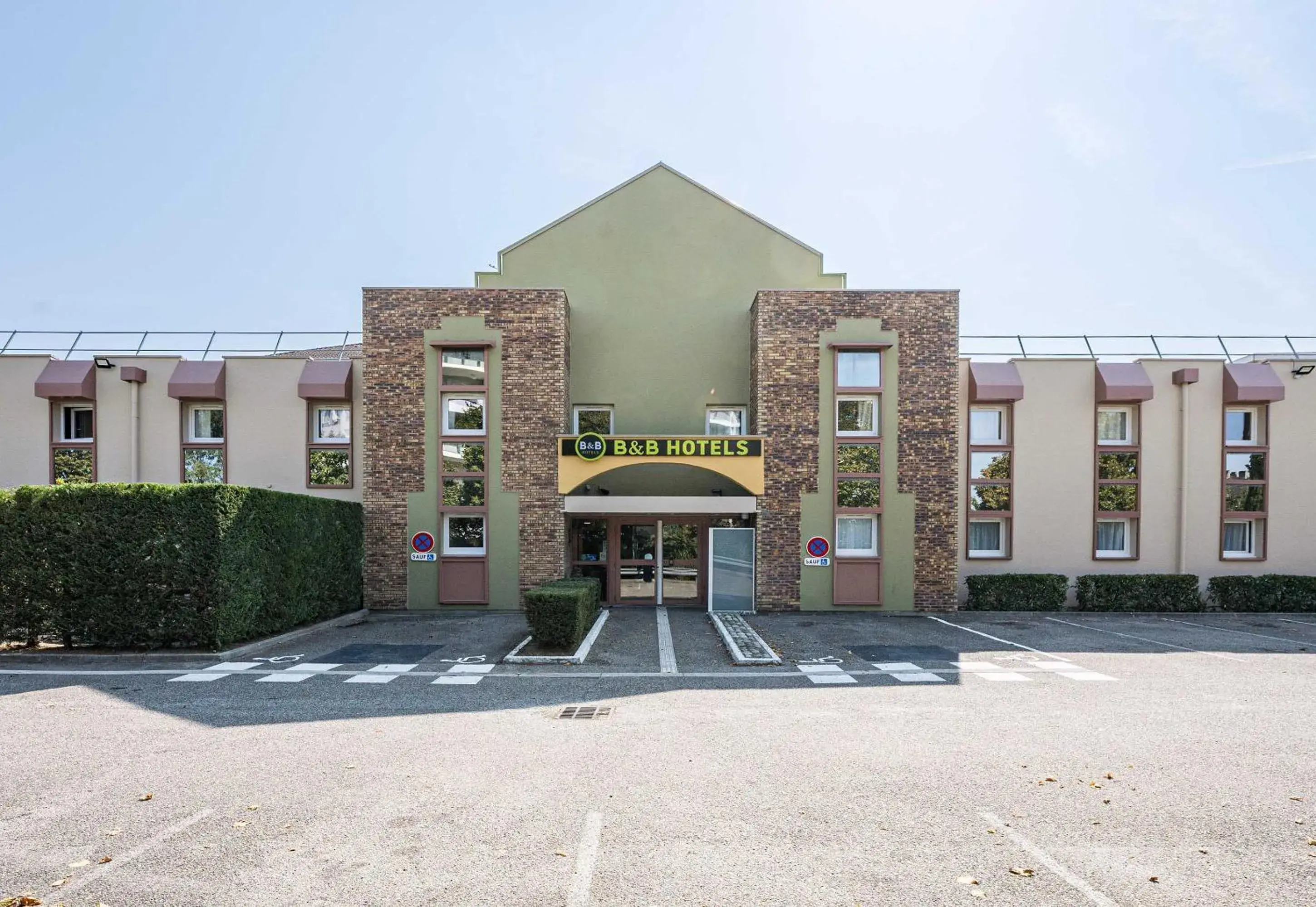 Property building in B&B HOTEL Annemasse Est Property building in B&B HOTEL Annemasse Est