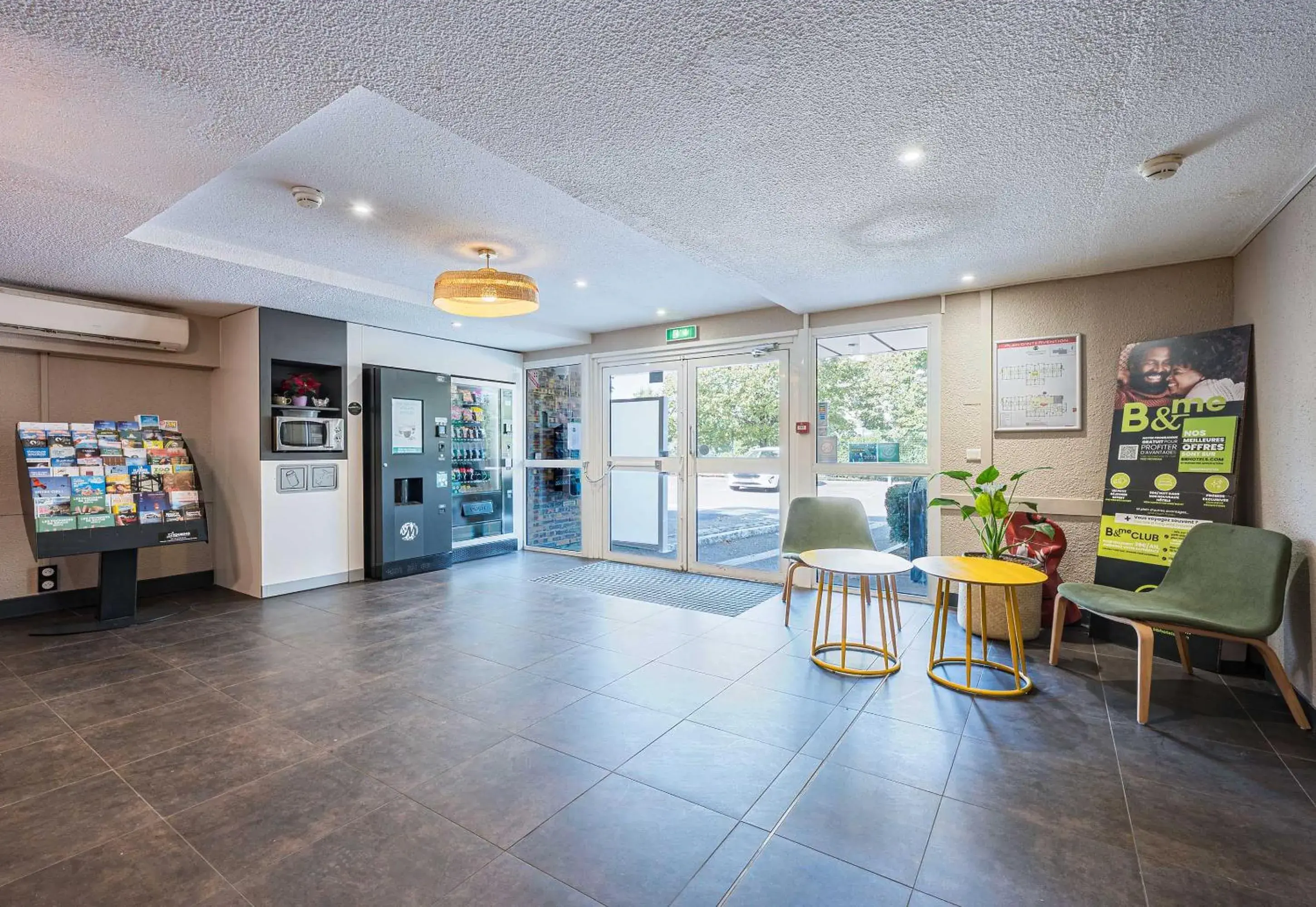 Lobby or reception in B&B HOTEL Annemasse Est Lobby or reception in B&B HOTEL Annemasse Est