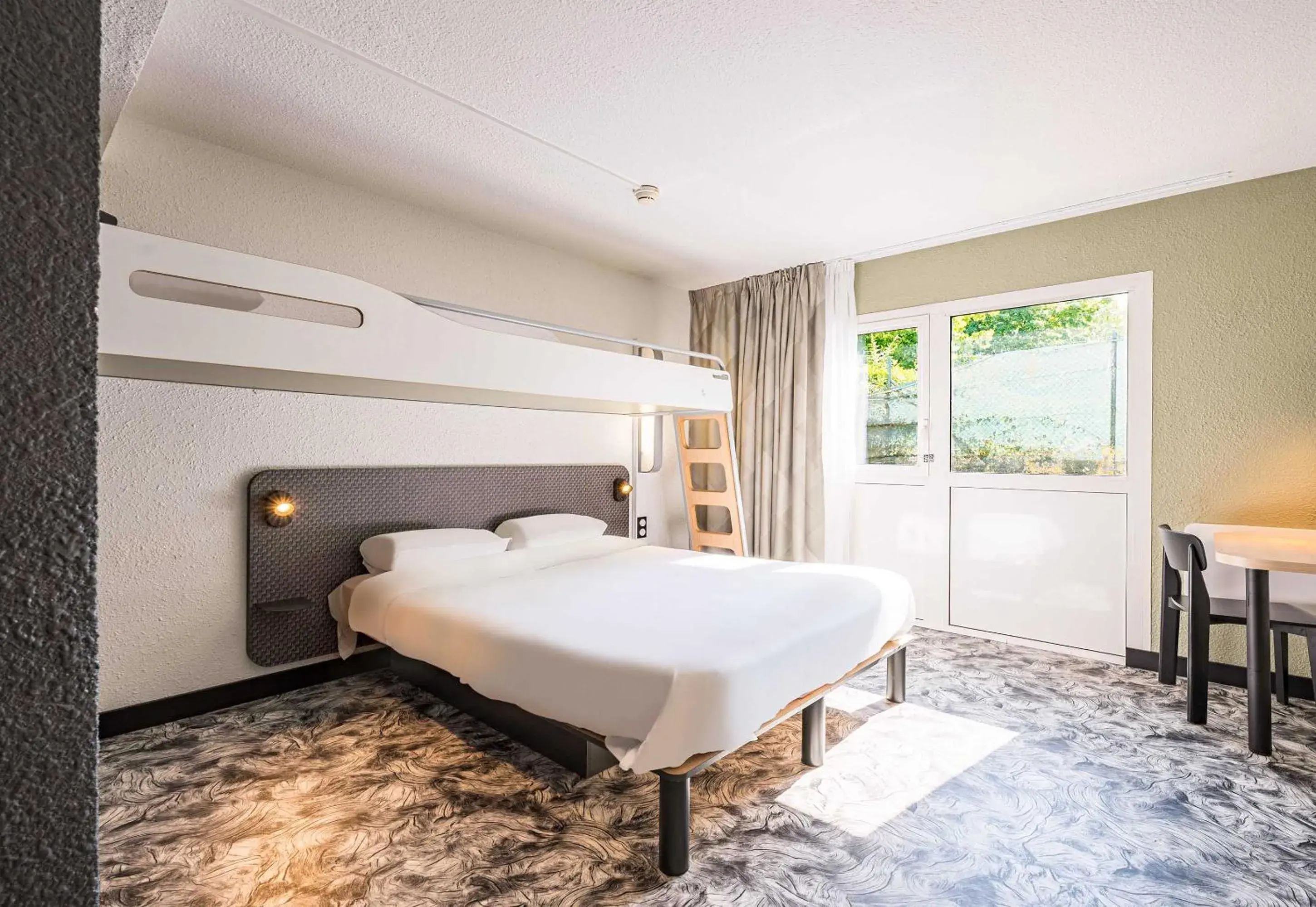 Photo of the whole room, Bed in B&B HOTEL Annemasse Est Photo of the whole room, Bed in B&B HOTEL Annemasse Est