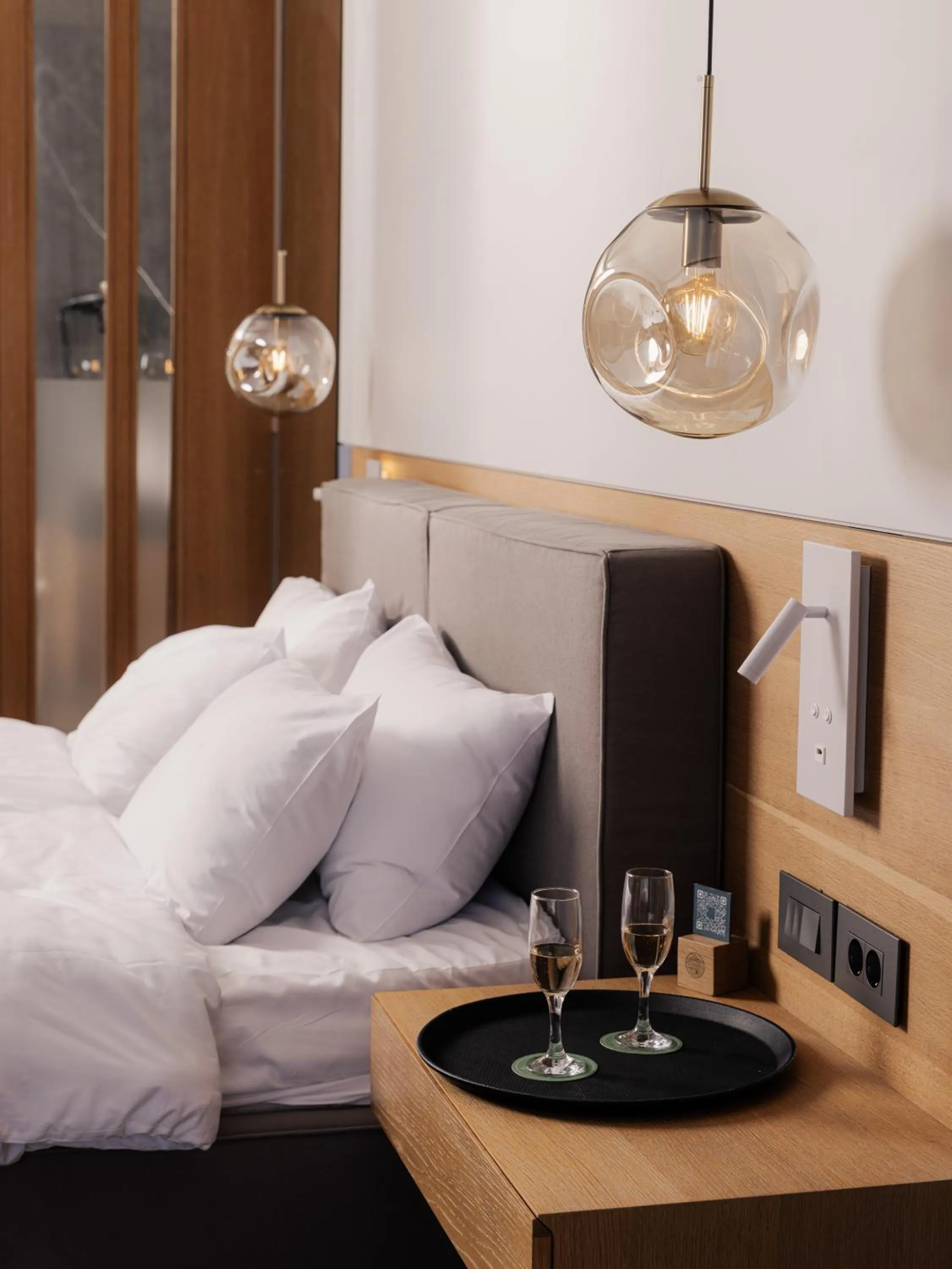 Bedroom, Bed in Oakridge Hotel & Spa