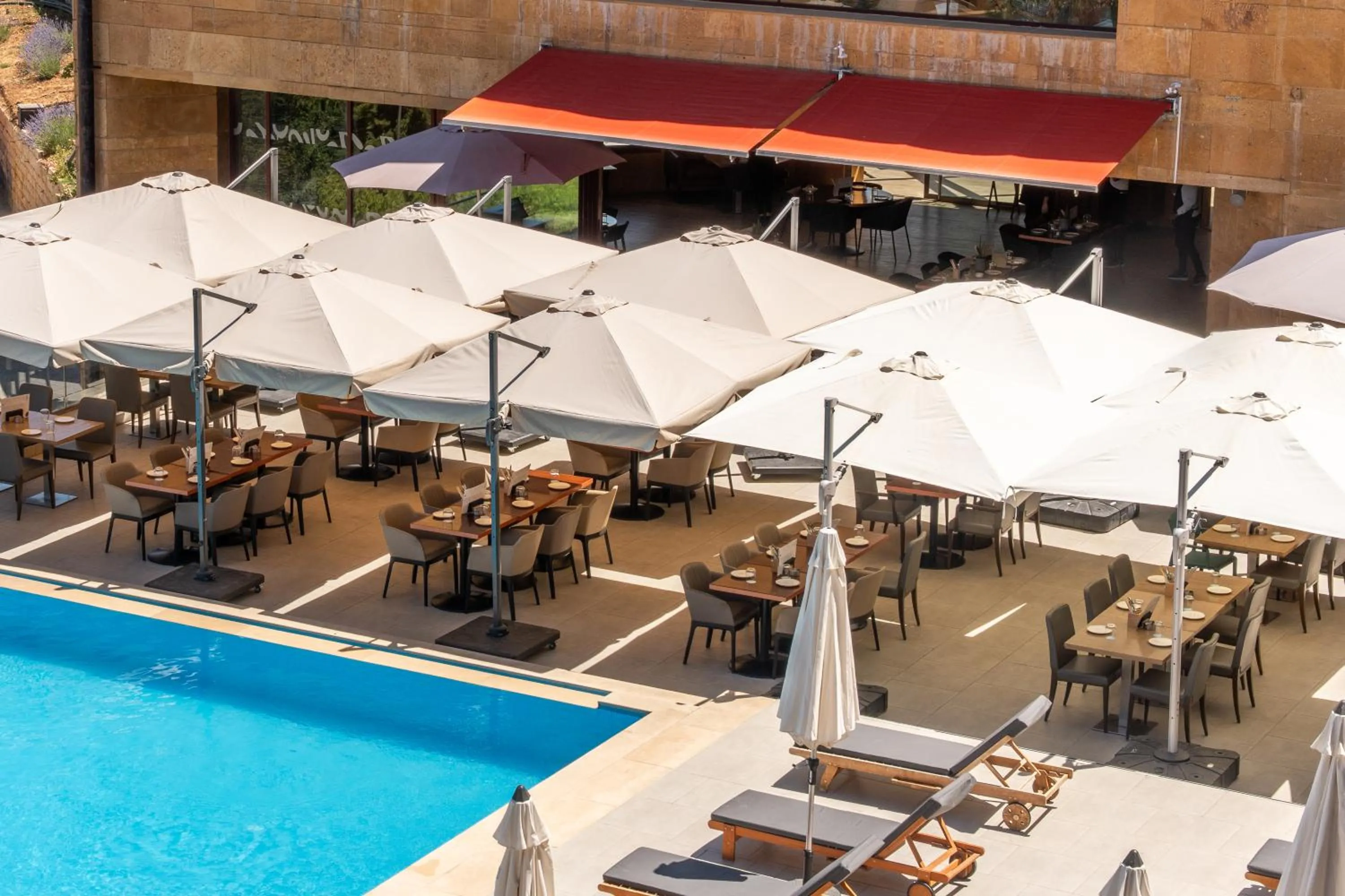 Restaurant/places to eat in Oakridge Hotel & Spa