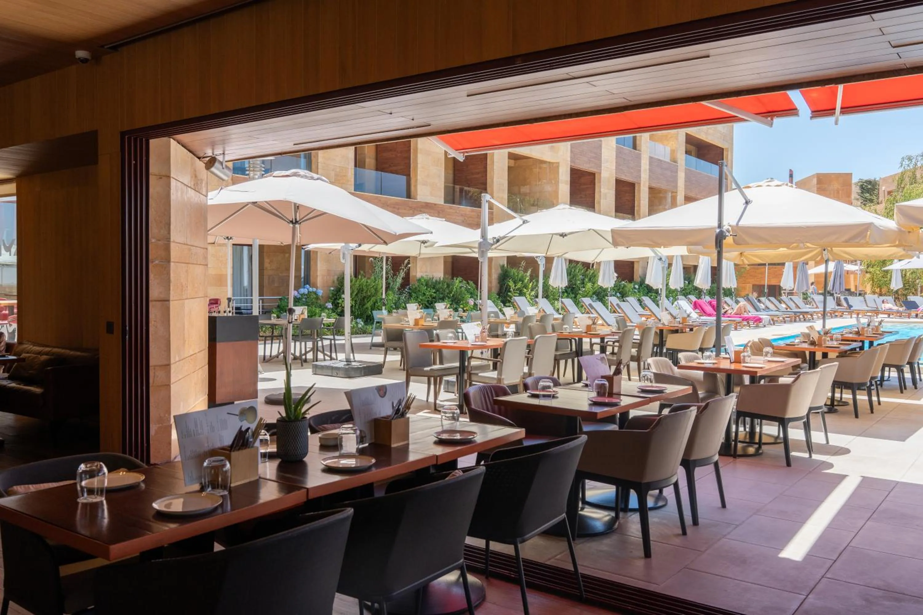 Restaurant/places to eat in Oakridge Hotel & Spa