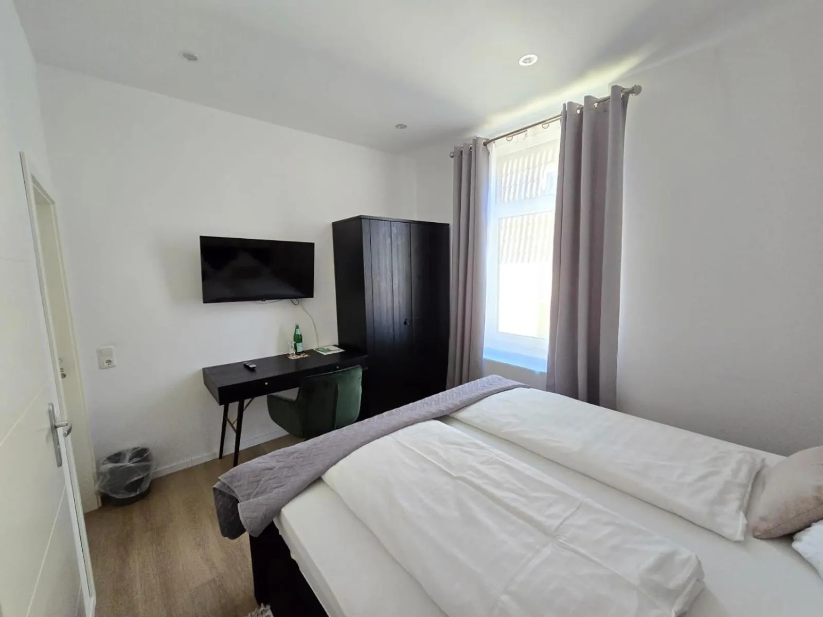 Bed in Hotel Kronprinz