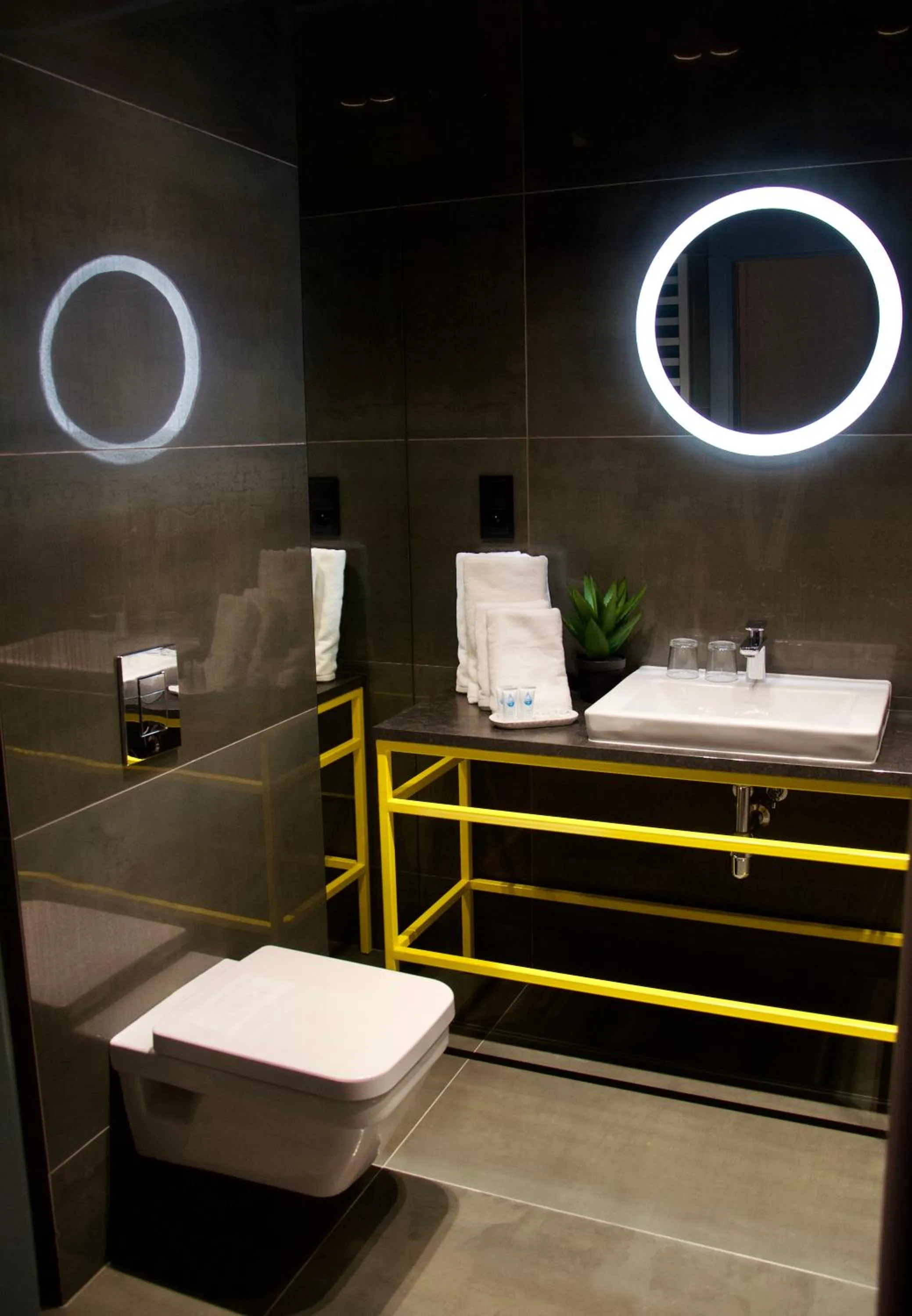 Bathroom in Aparts Hotel Radom