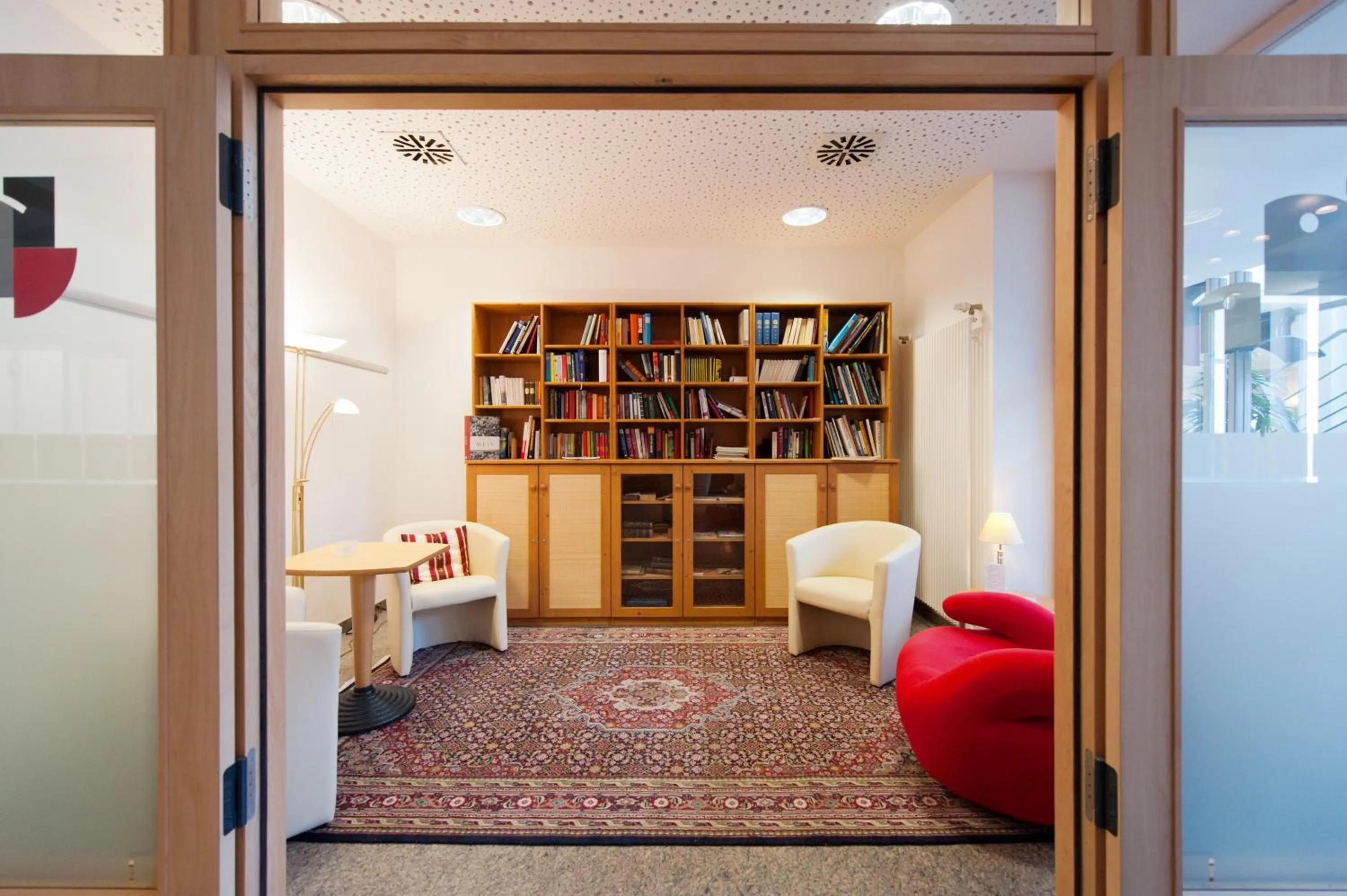 Library in Hotel Am Froschbächel