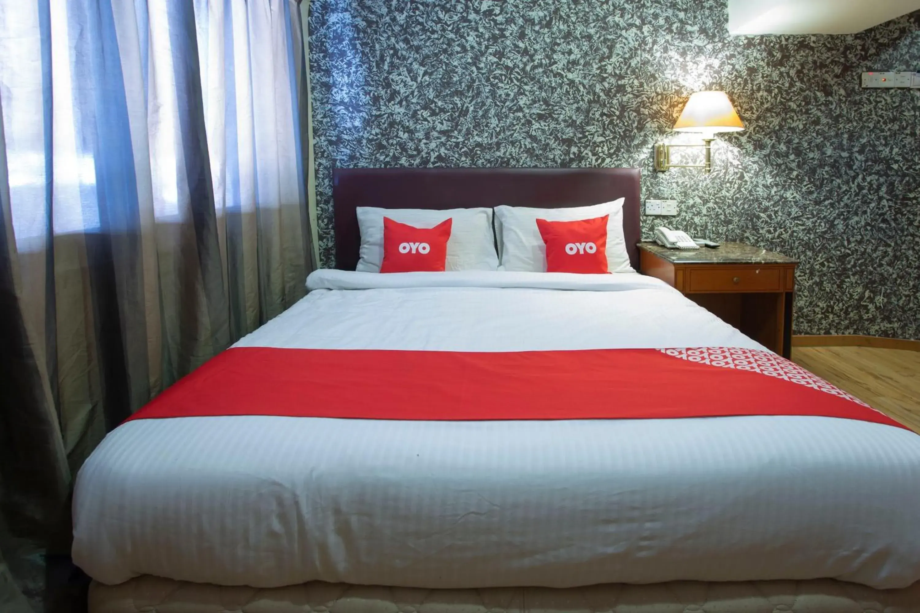 Bedroom, Bed in Super OYO Capital O 90125 Hotel Grand Orchard