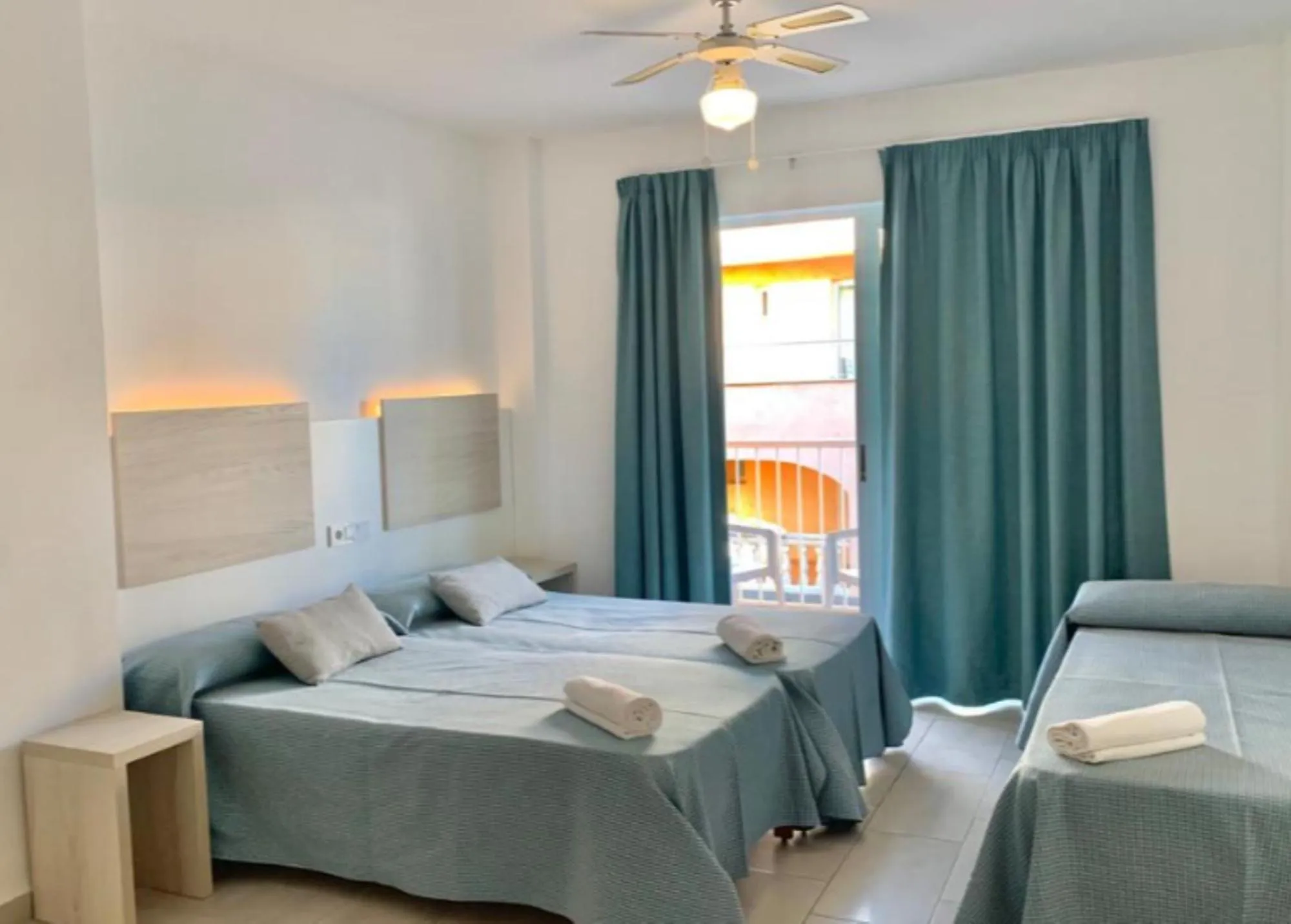 Bed in Hotel LLITERAS