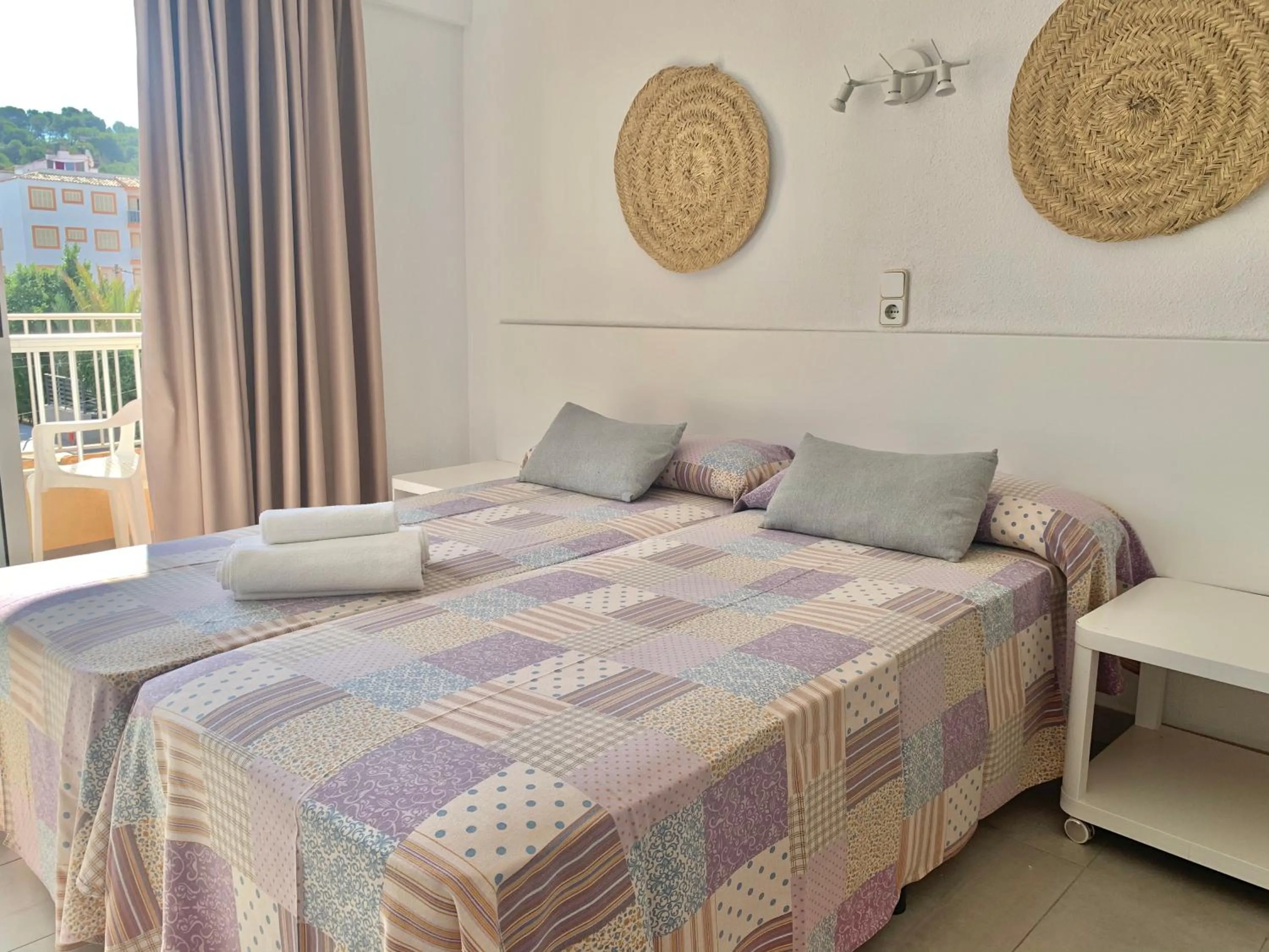 Bed in Hotel LLITERAS