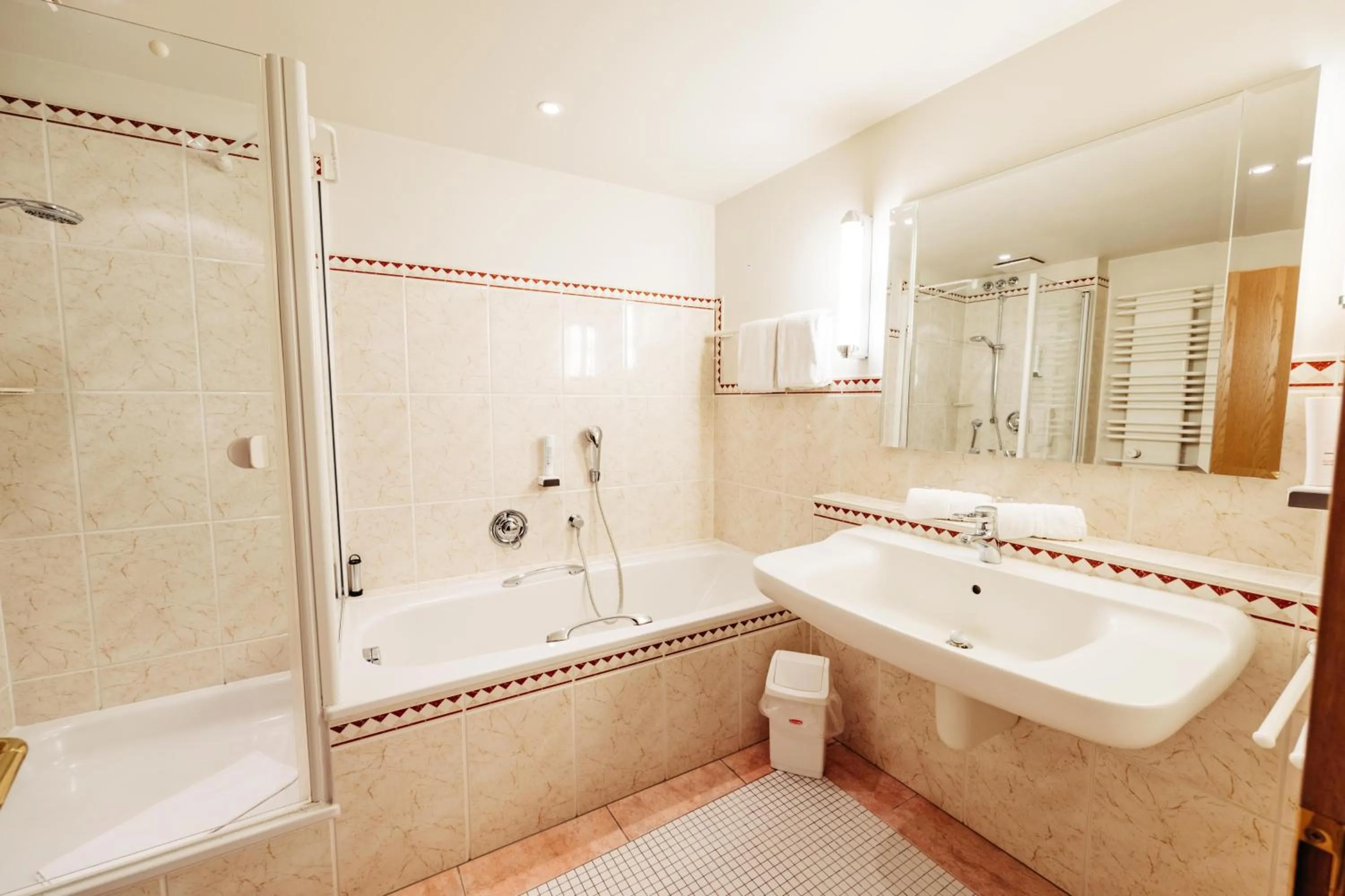 Bathroom in Berghotel Hoher Knochen - Ruhe & Natur