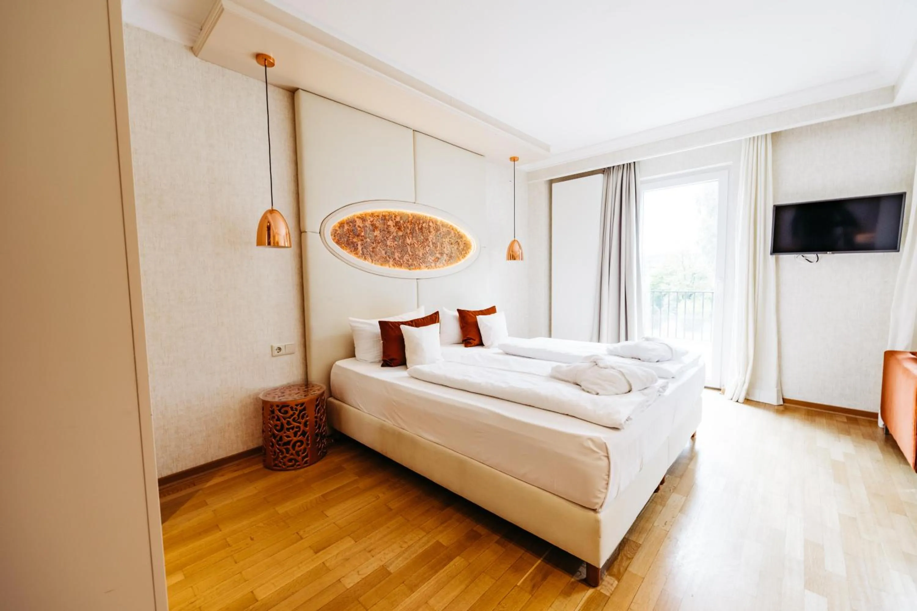Photo of the whole room, Bed in Berghotel Hoher Knochen - Ruhe & Natur
