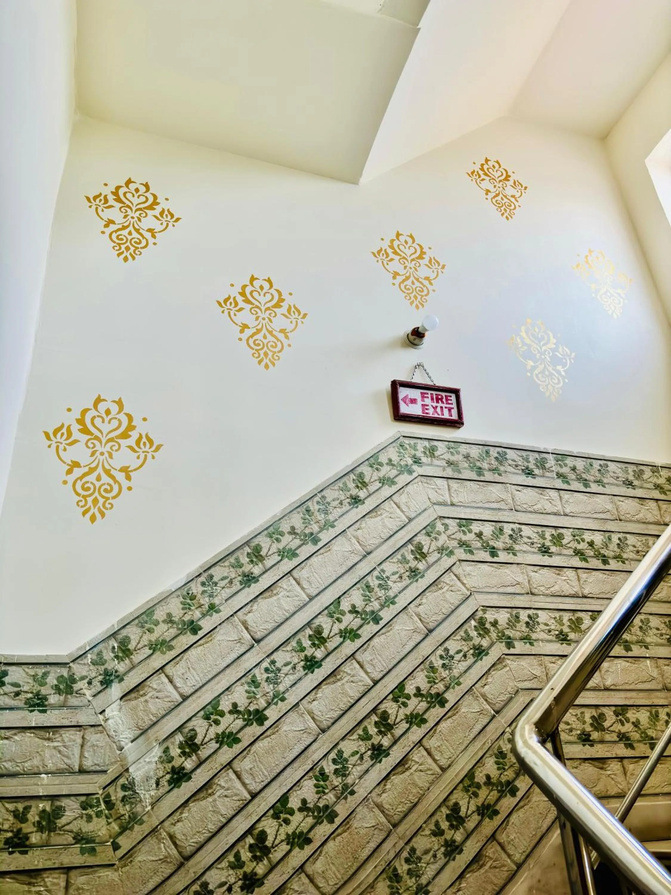 Property building in Hotel Royal Pinkcity