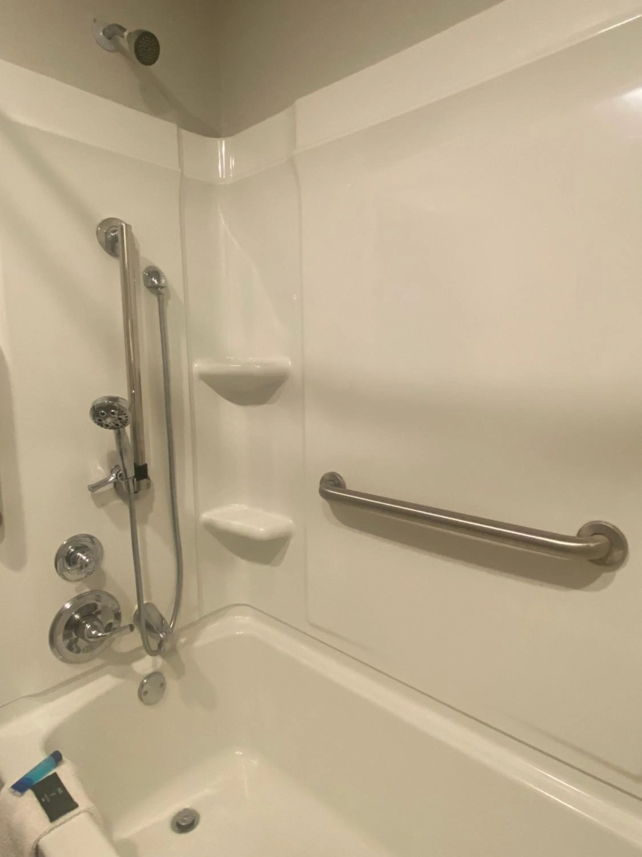 Shower in Savannah Suites Atlanta Airport