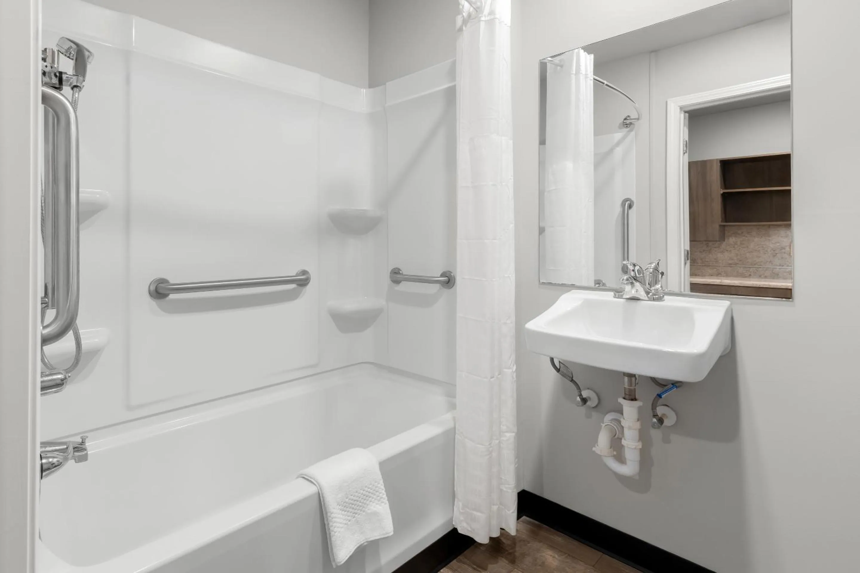 acessibility in WoodSpring Suites Atlanta Airport