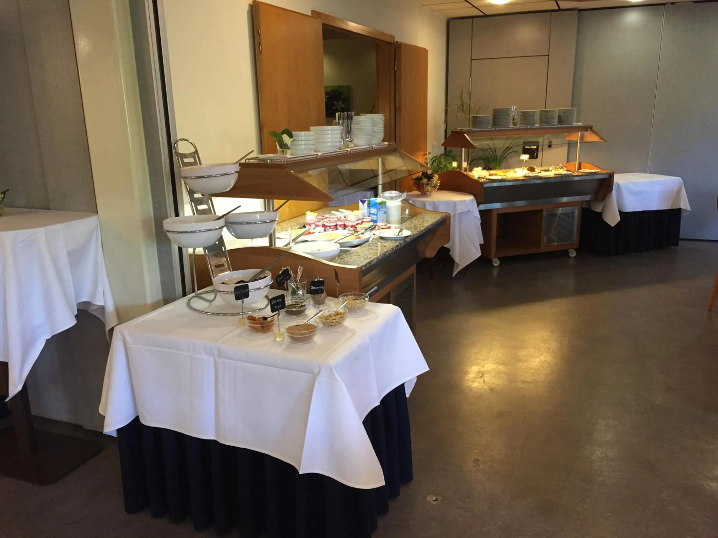 Breakfast in Hotel Sonneck