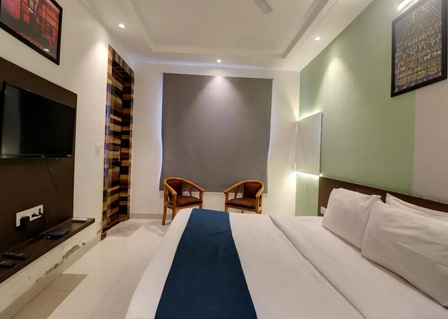 Bedroom, Bed in Hotel Mystic Inn Bedroom, Bed in Hotel Mystic Inn