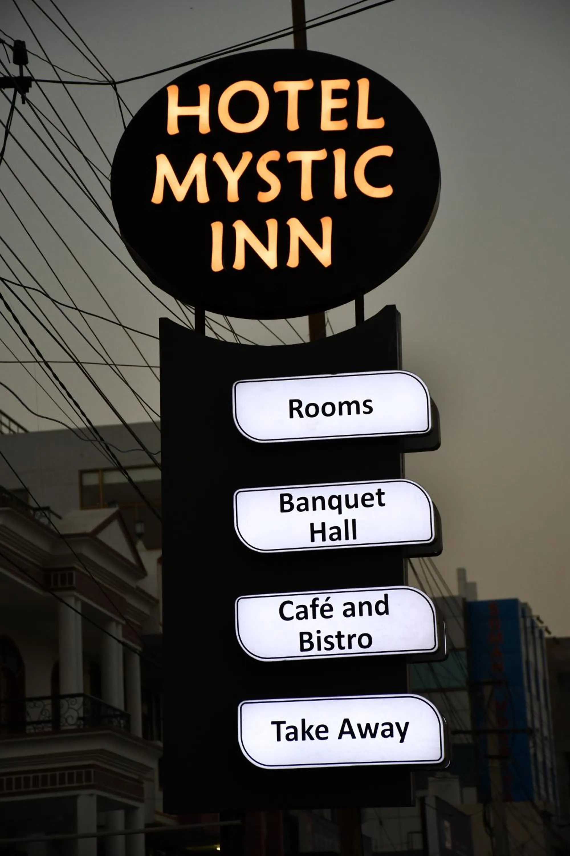 Logo/Certificate/Sign in Hotel Mystic Inn