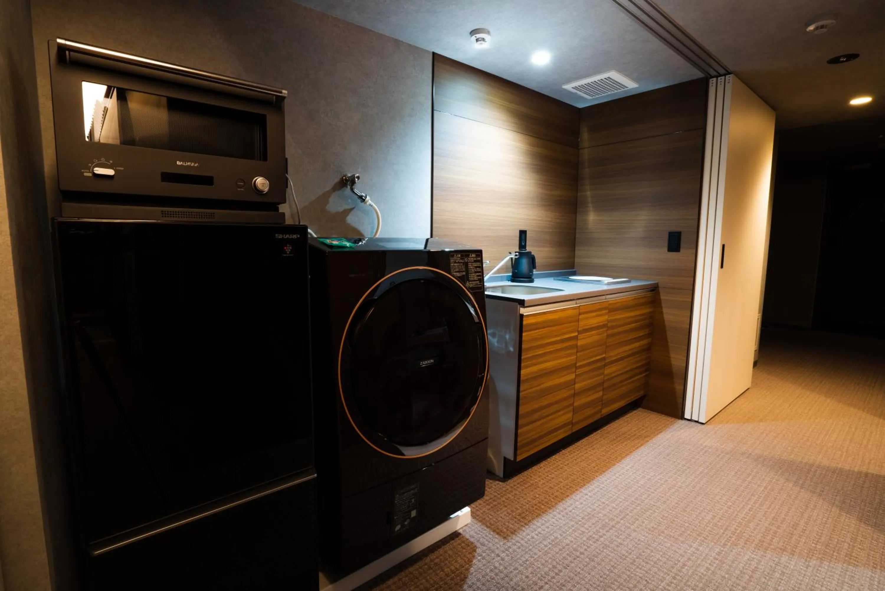 Area and facilities in Randor Hotel Namba Osaka Suites