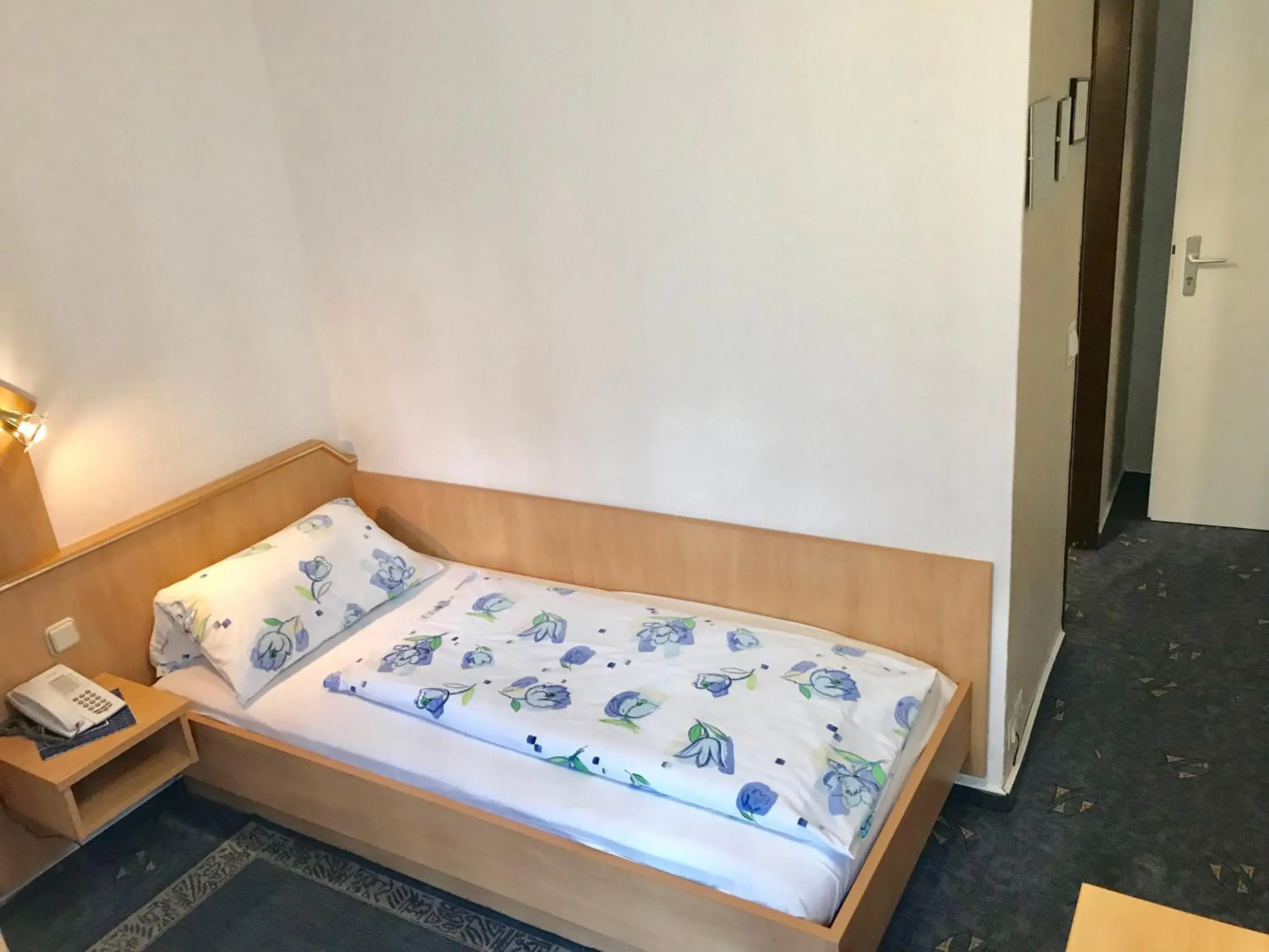 Bed in Hotel Terminus