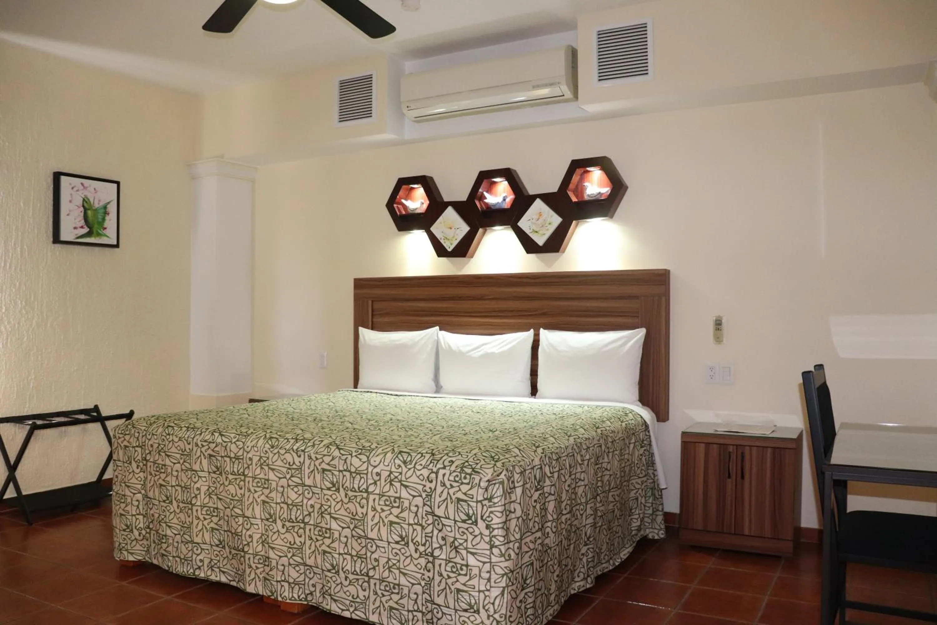 Bed in HOTEL CASA DE LAS PALOMAS