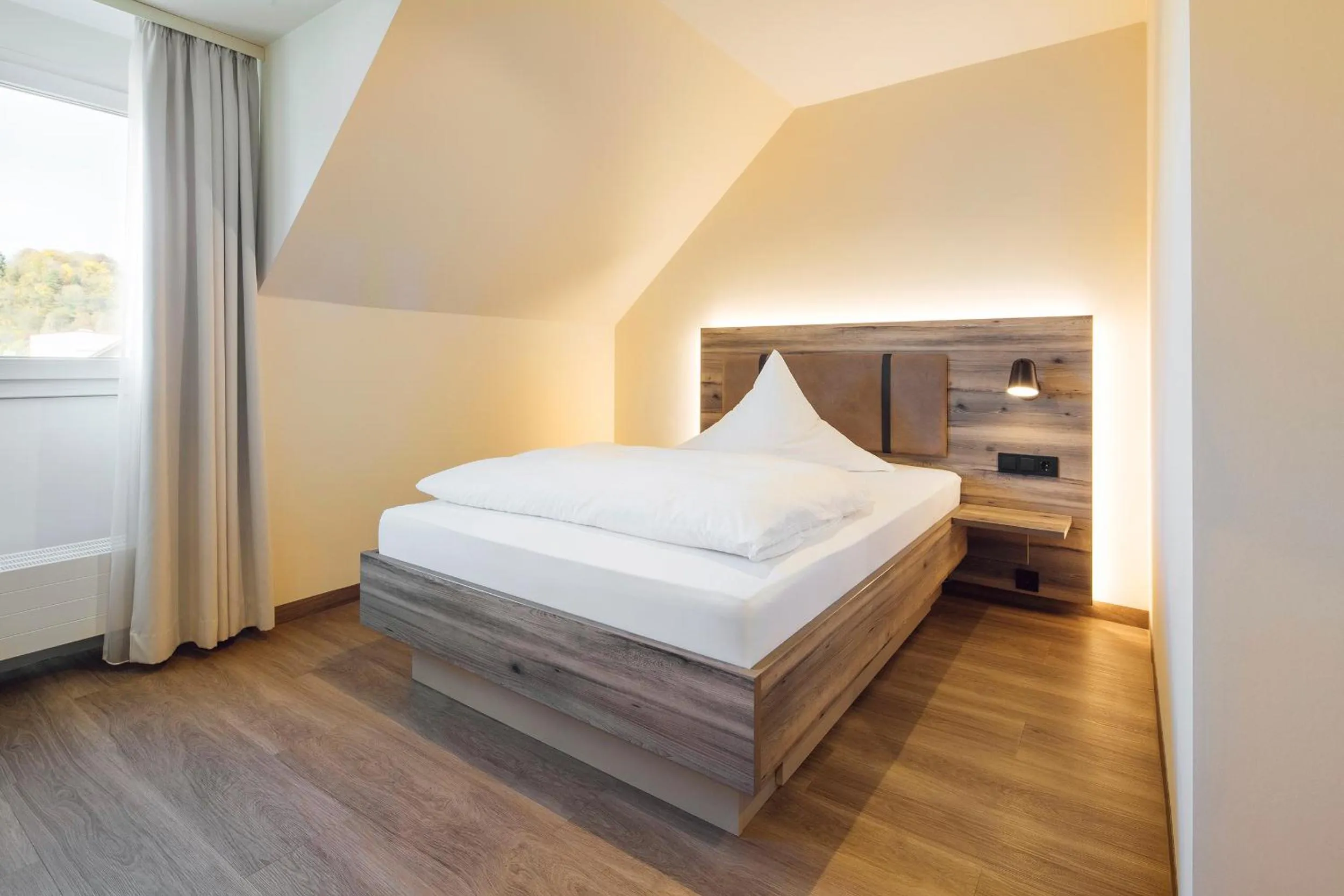 Bed in Hotel Sonne Rudersberg