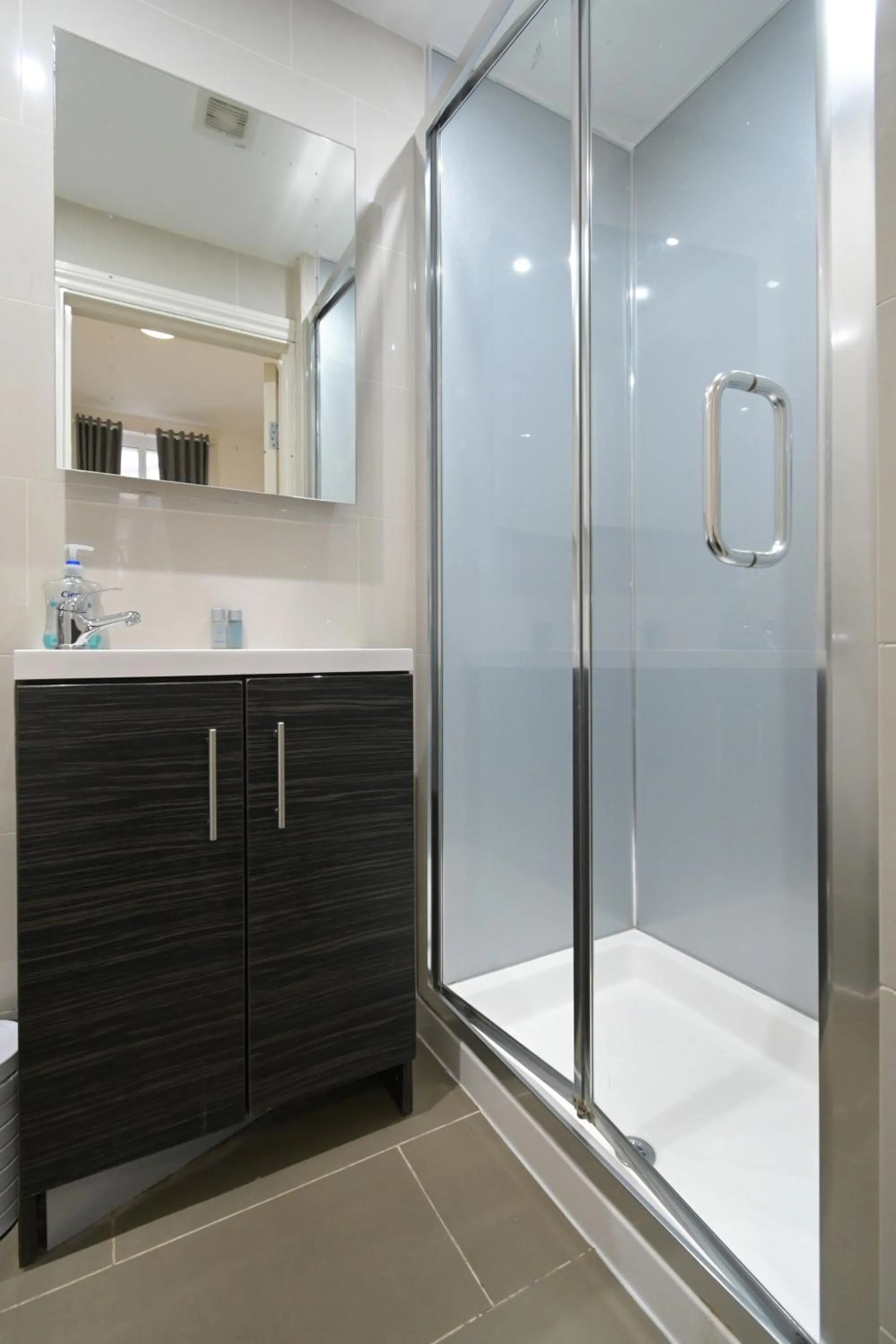 Shower in Charlotte Street Rooms by News Hotel
