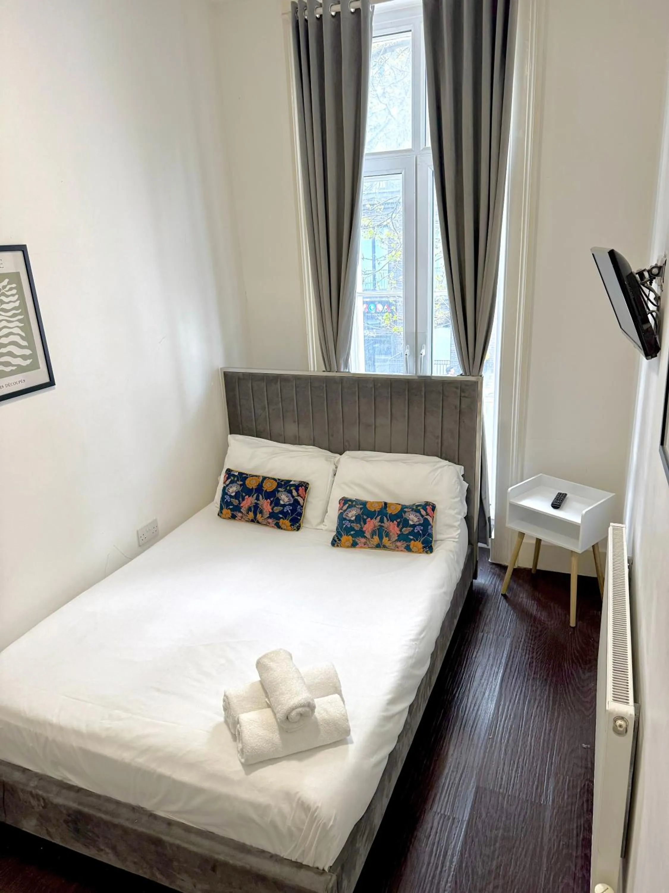 Bed in Charlotte Street Rooms by News Hotel
