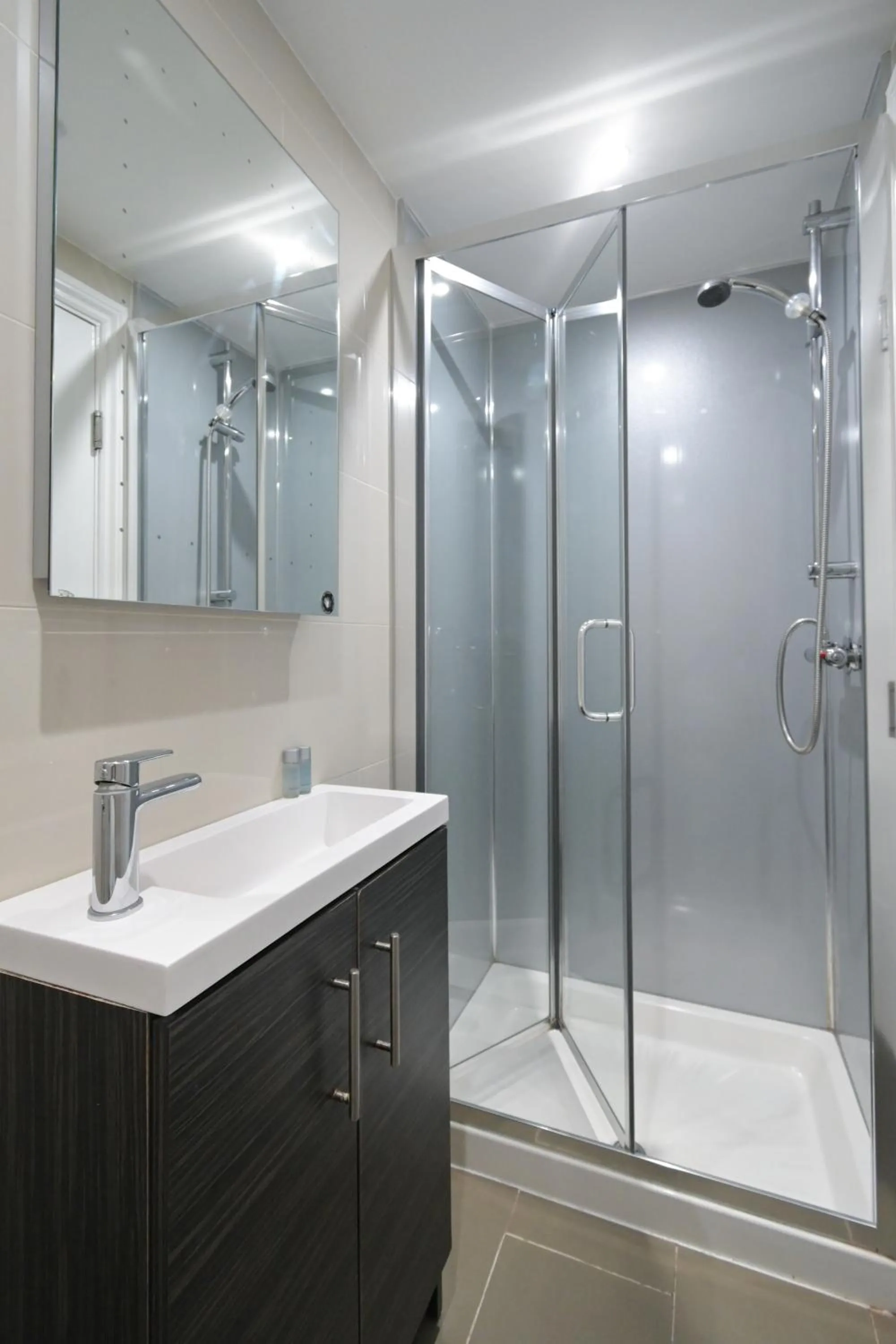 Shower in Charlotte Street Rooms by News Hotel