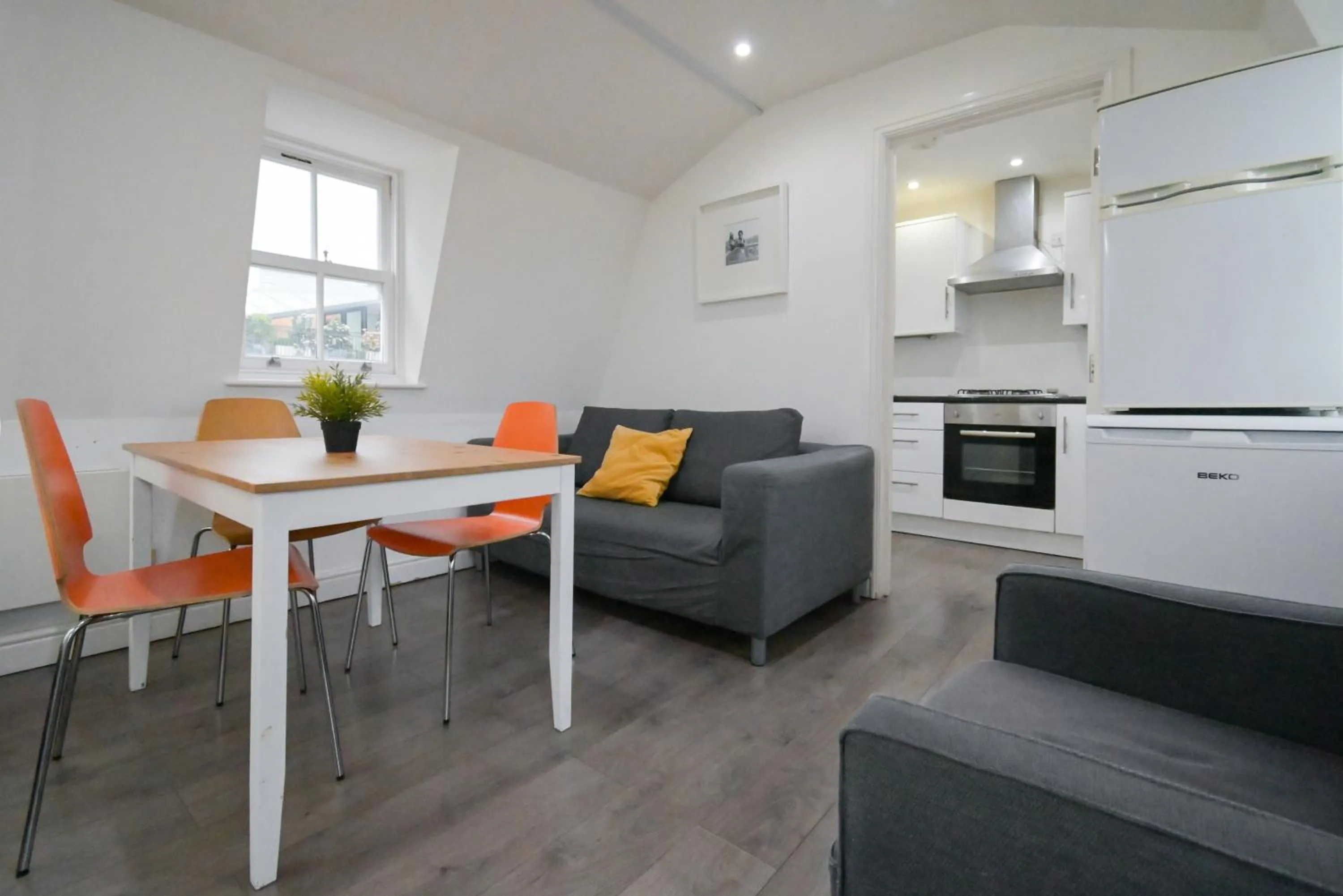 Kitchen or kitchenette in Charlotte Street Rooms by News Hotel