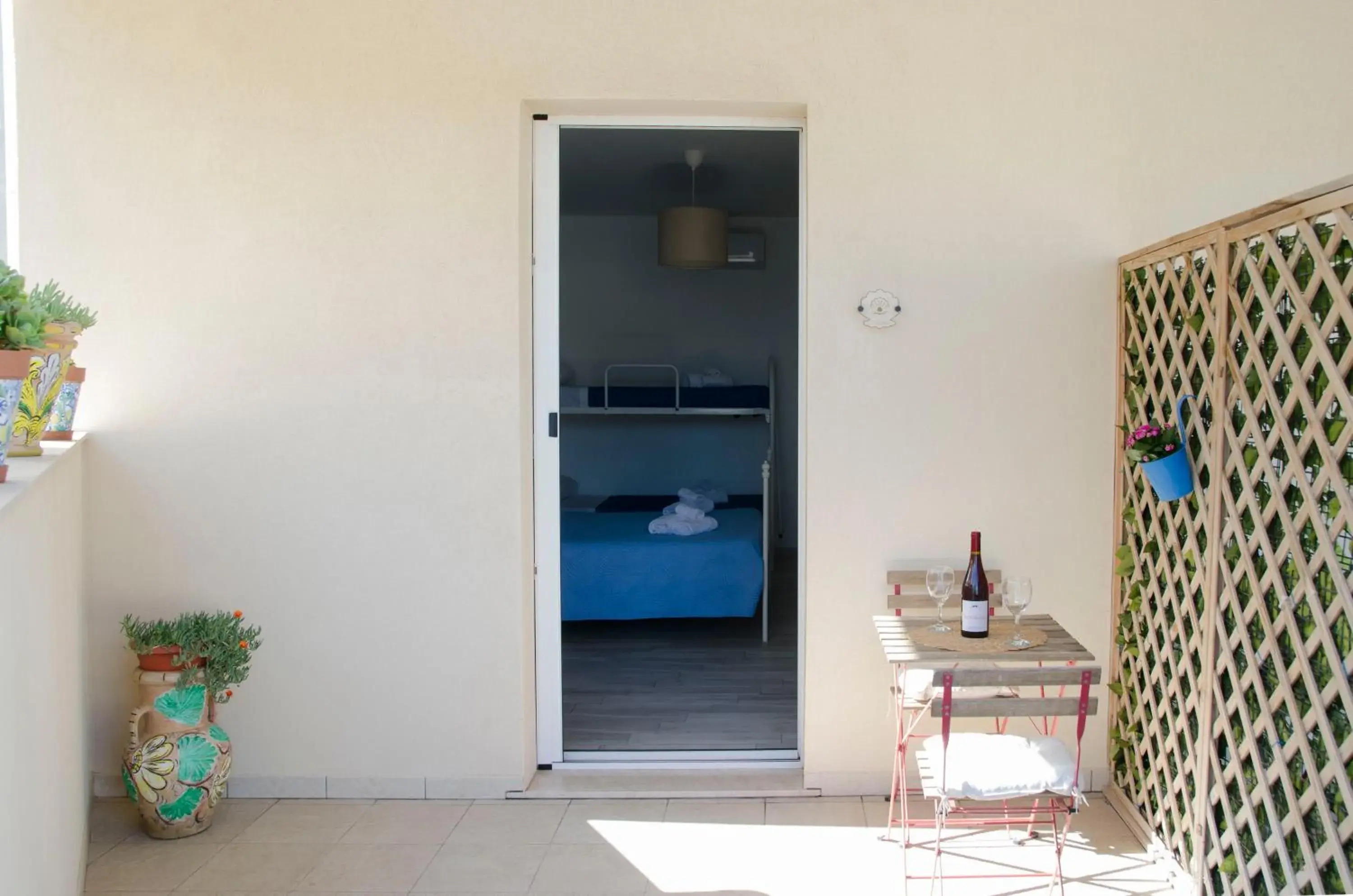 Quadruple Room with Private Bathroom in Residence La Perla Marzamemi Quadruple Room with Private Bathroom in Residence La Perla Marzamemi