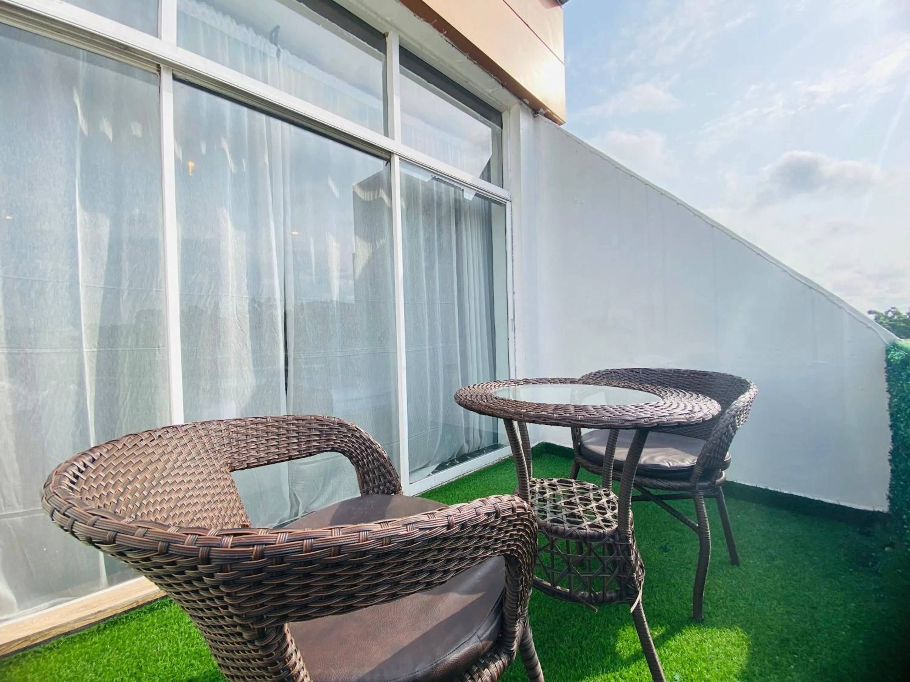 Presken Hotel Victoria Island, Bishop Oluwole