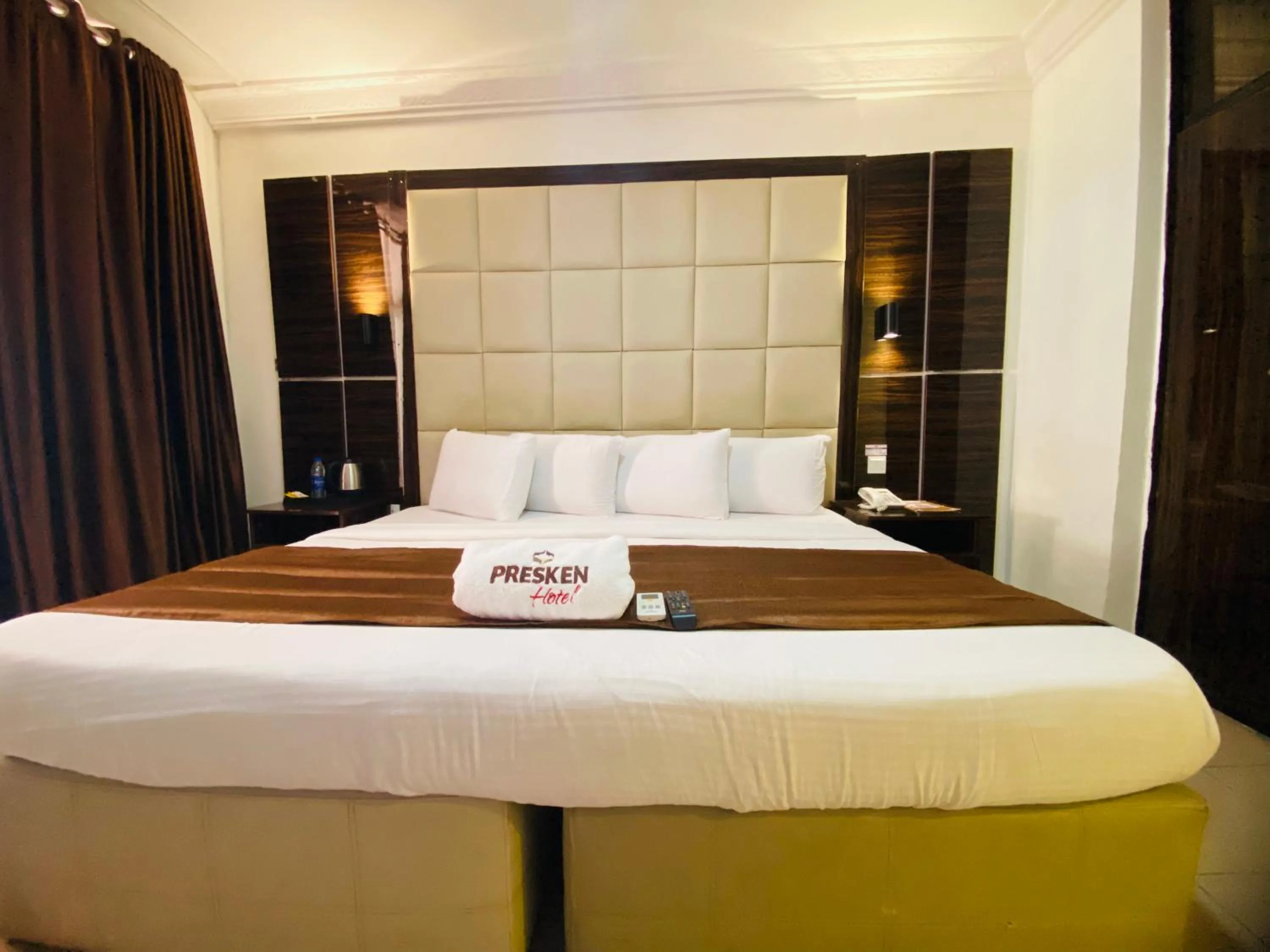 Bed in Presken Hotel Victoria Island, Bishop Oluwole
