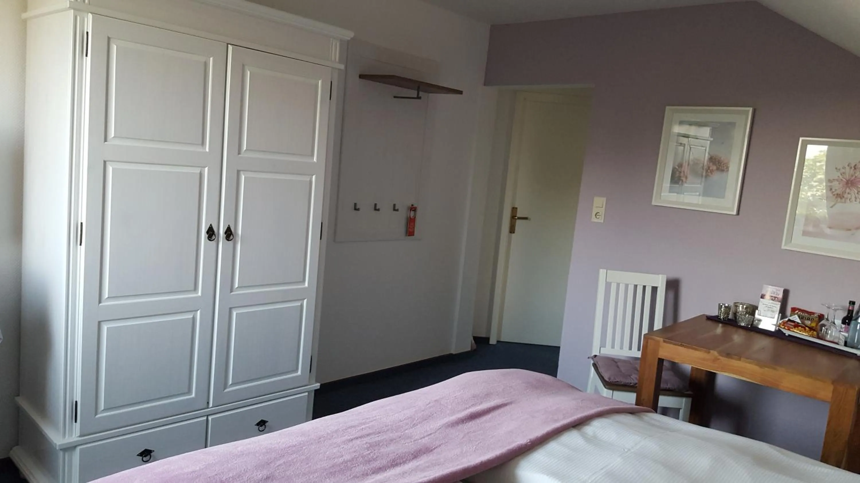 Seating area, Bed in ReVital & Wohlfühlhotel Steimker Hof