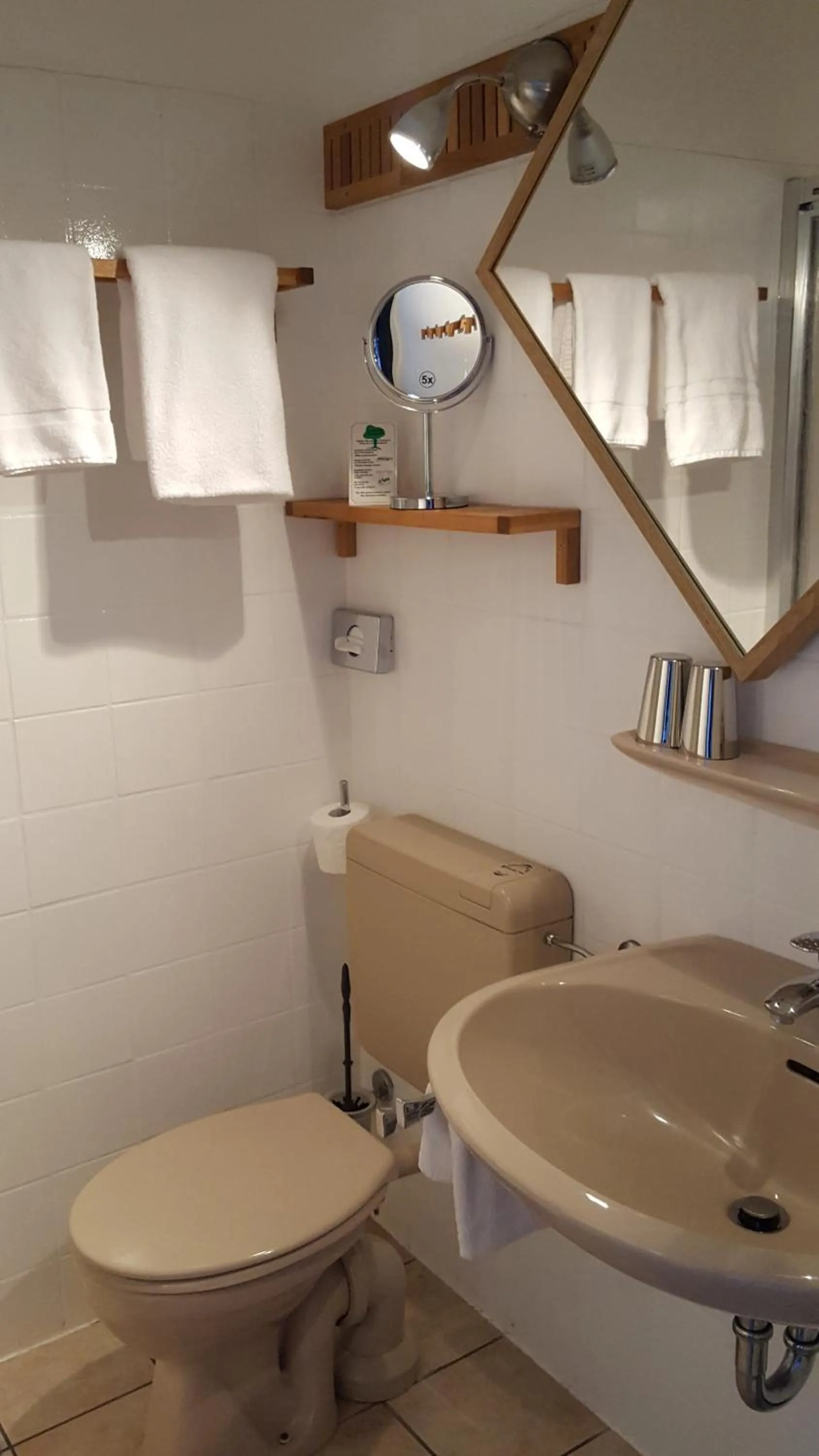 Bathroom in ReVital & Wohlfühlhotel Steimker Hof