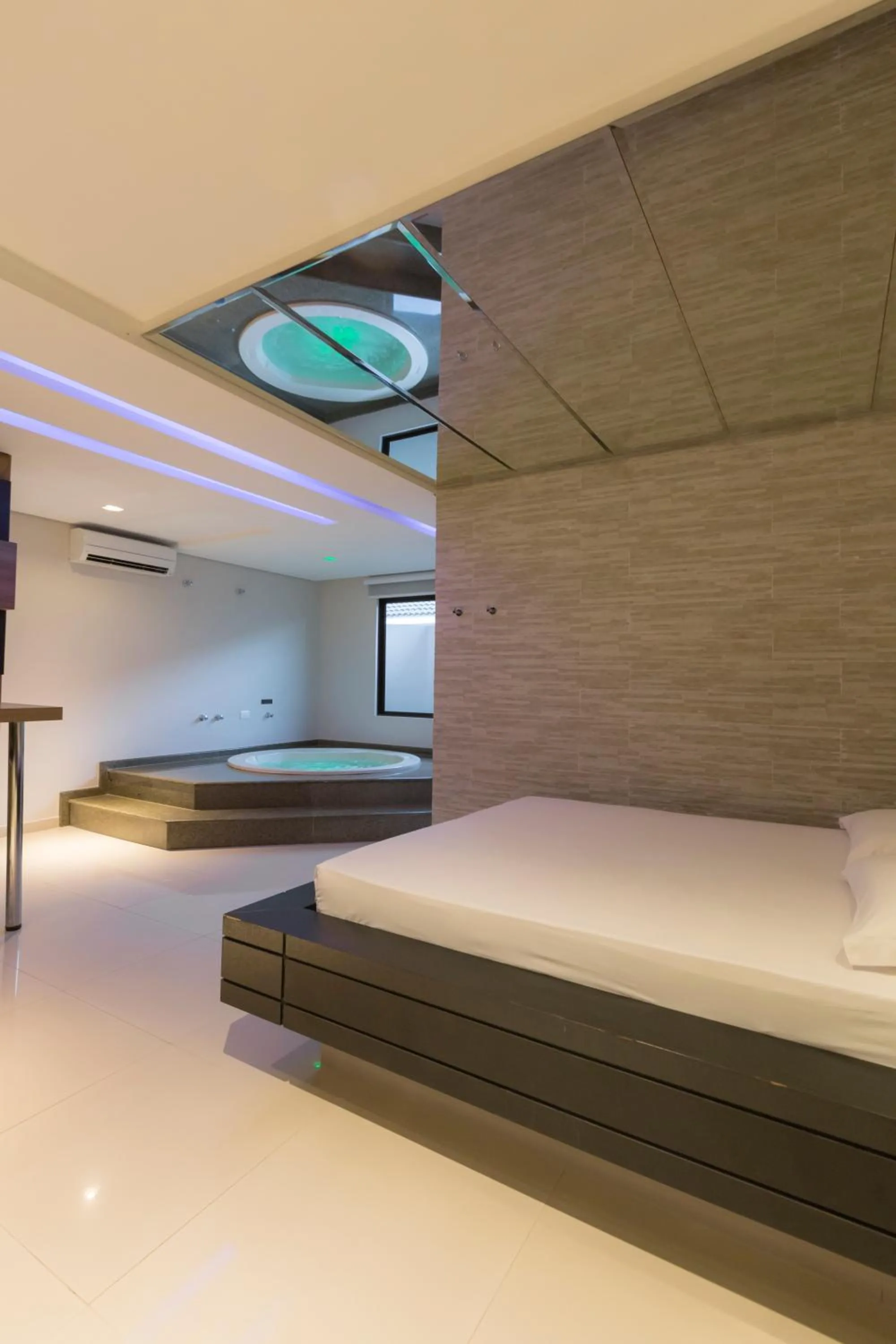 Bed in Poeme Motel by Drops
