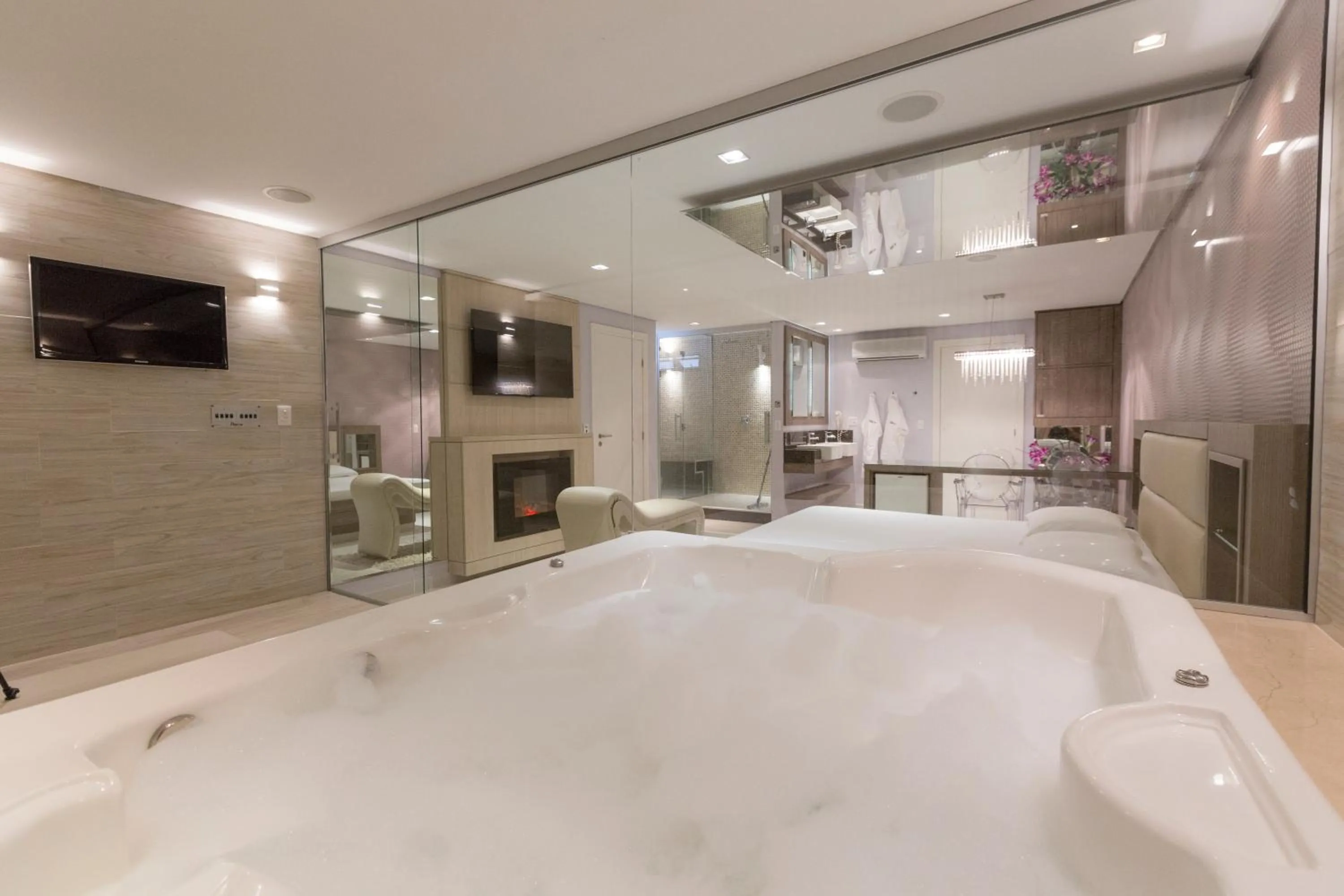 Bathroom in Poeme Motel by Drops