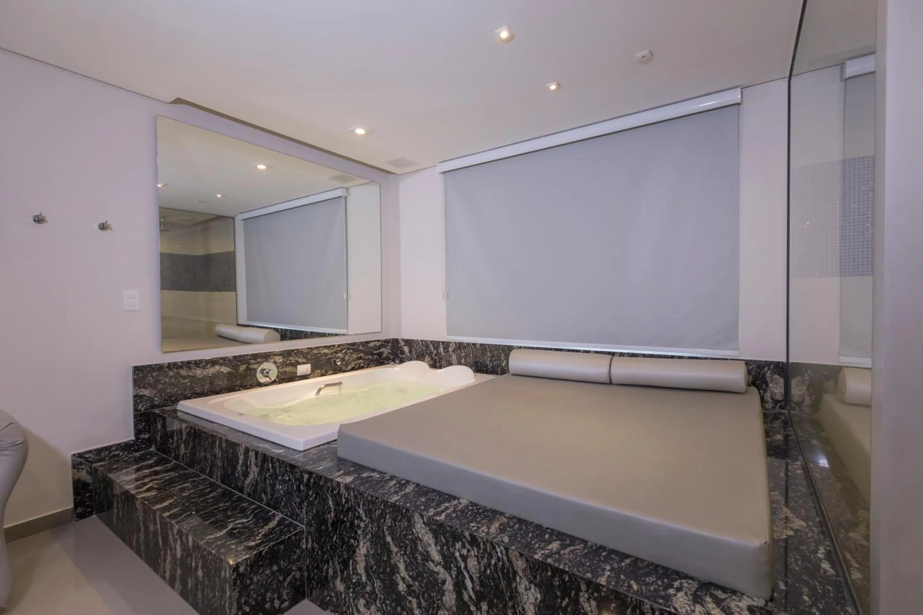 Bathroom in Poeme Motel by Drops