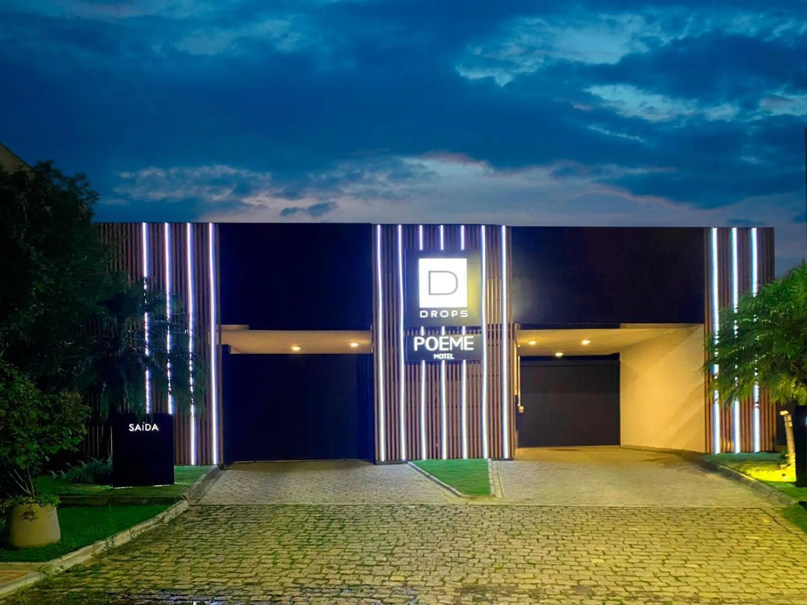 Facade/entrance in Poeme Motel by Drops