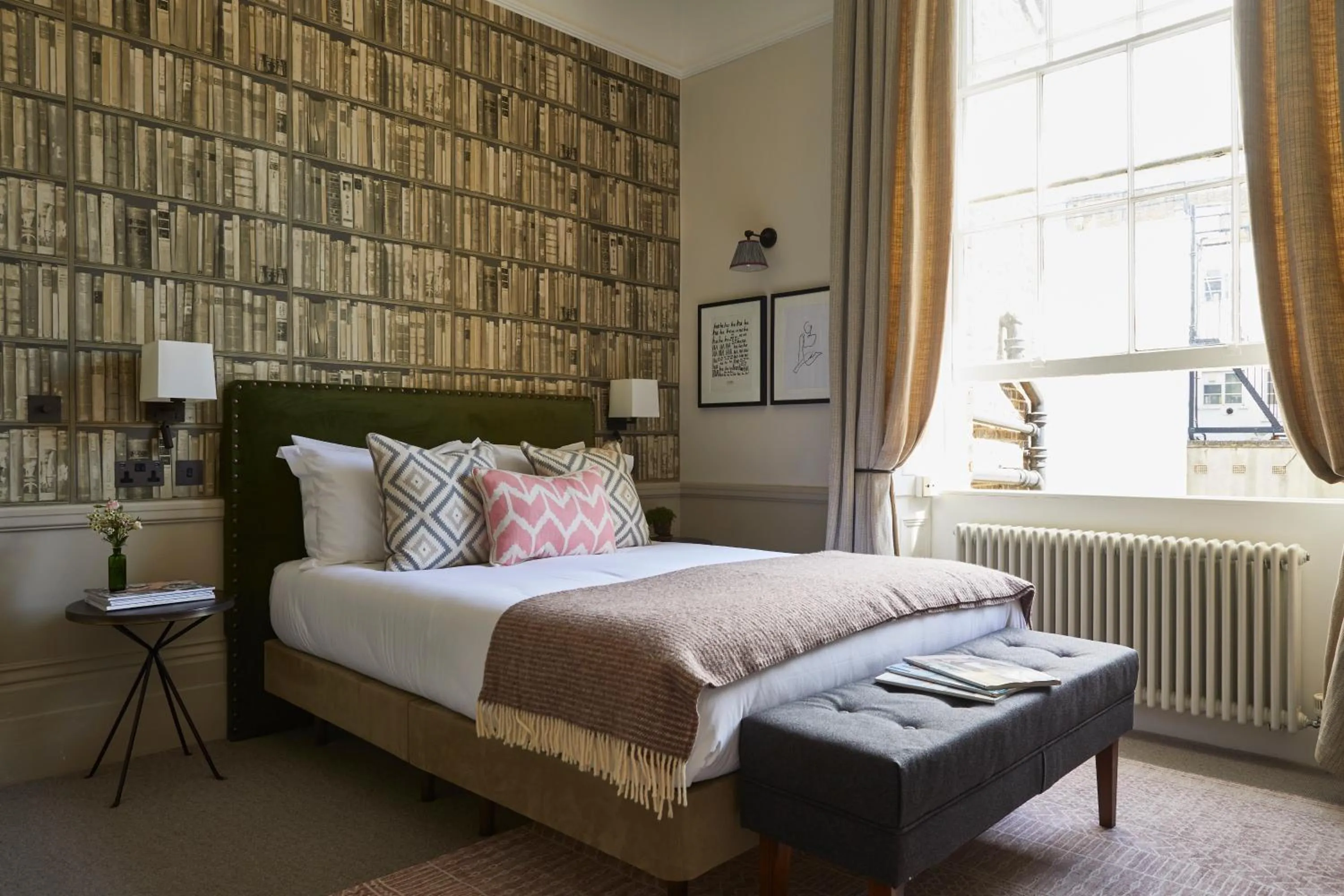 Bed in Room Mate Lime Tree