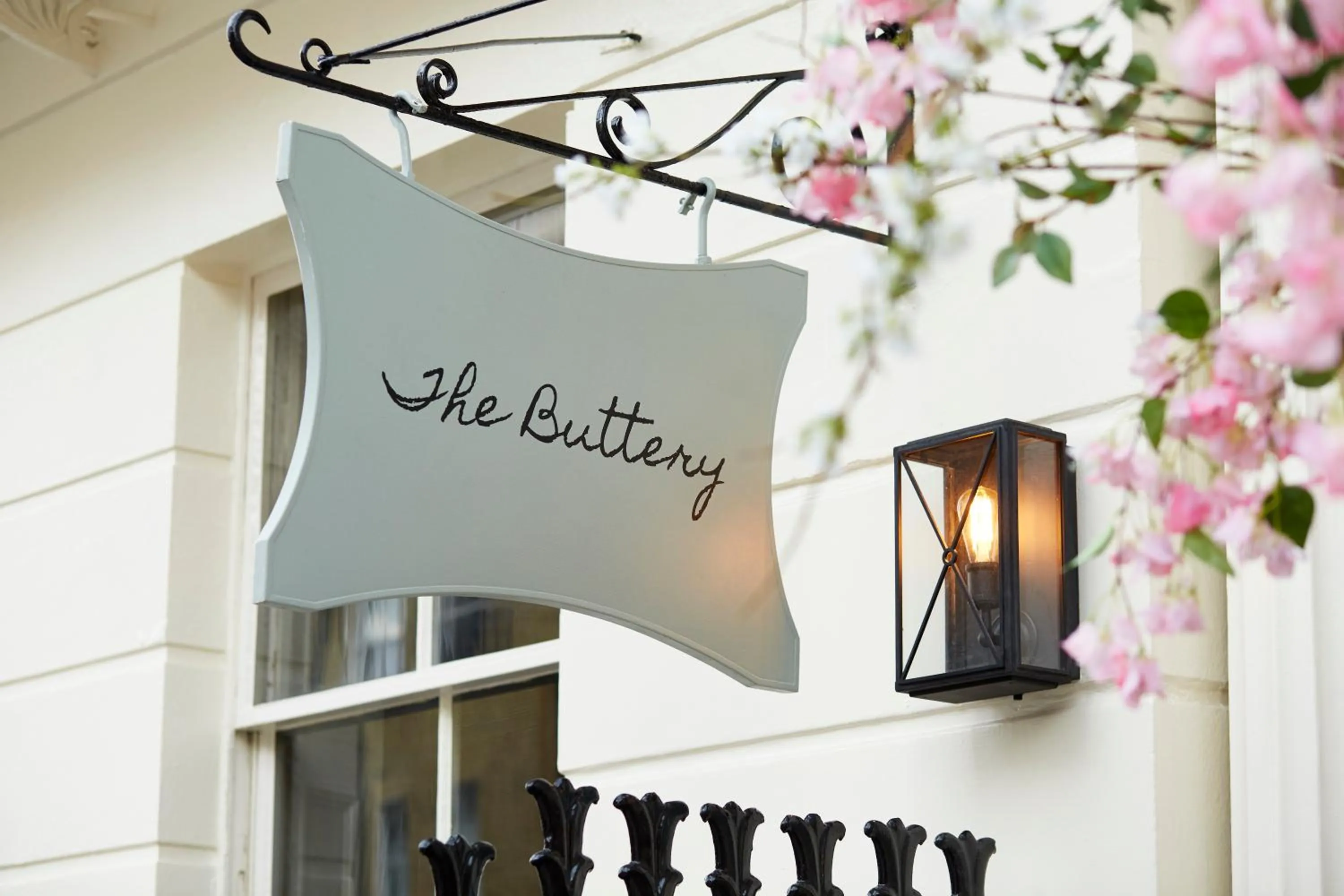 Property building in Room Mate Lime Tree